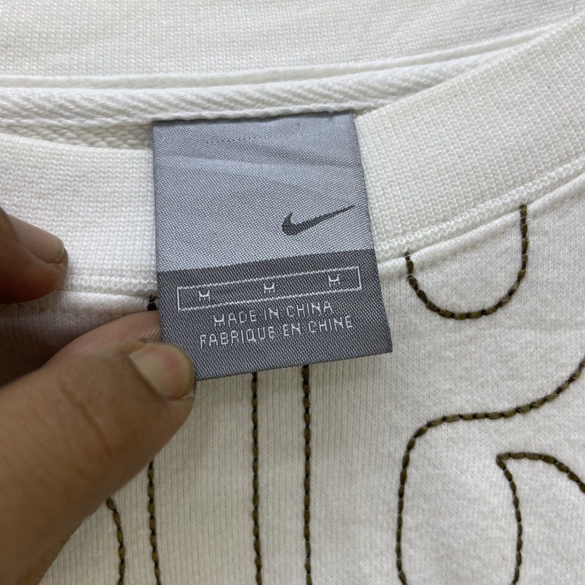 Nike 💥Vintage Nike Shaggy Swoosh Center Logo Crewneck Sweatshirt Size US M / EU 48-50 / 2 - 6 Thumbnail