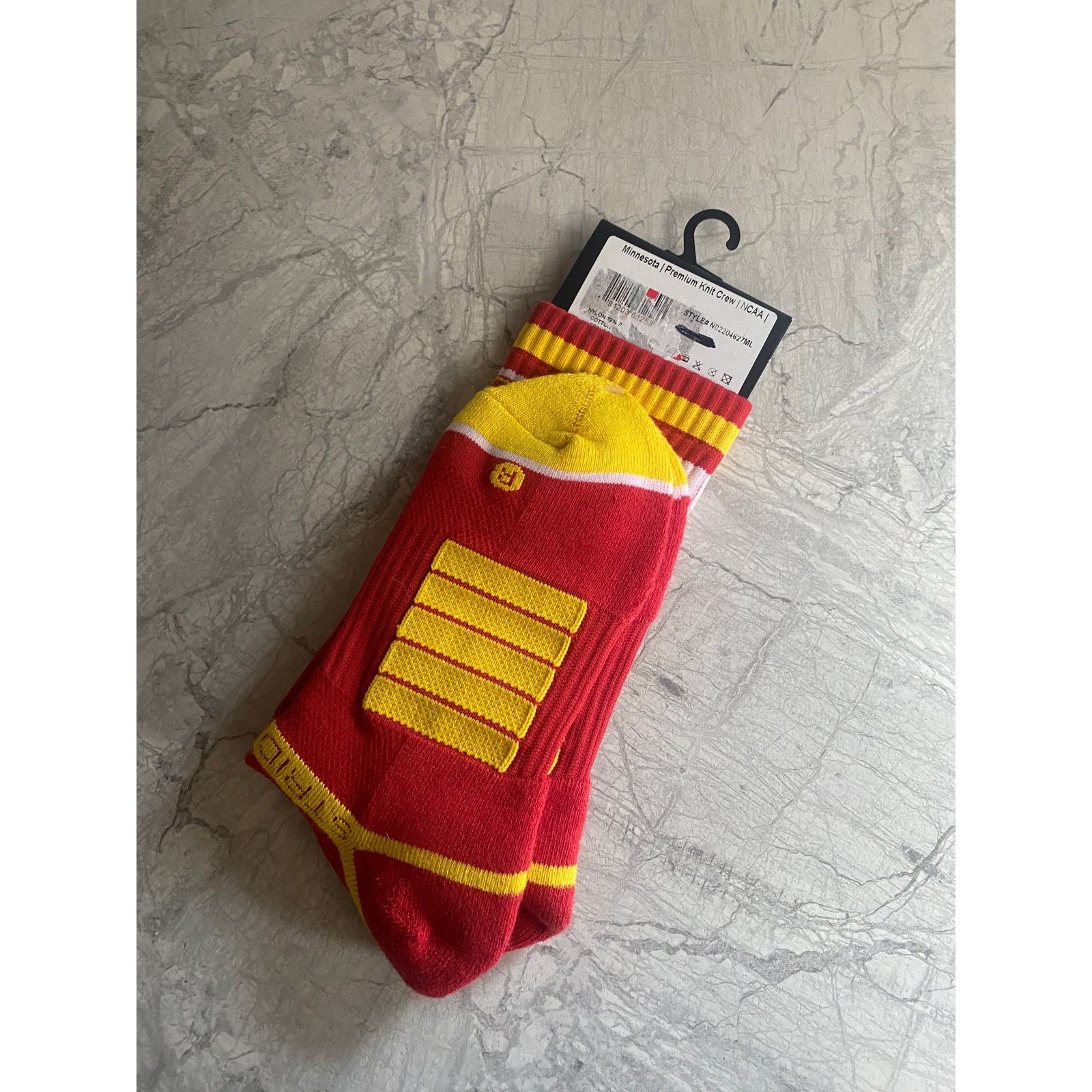 NCAA NWT Minnesota Gophers Knit Crew Length Socks Size M/L (8-12) Size ONE SIZE - 4 Thumbnail