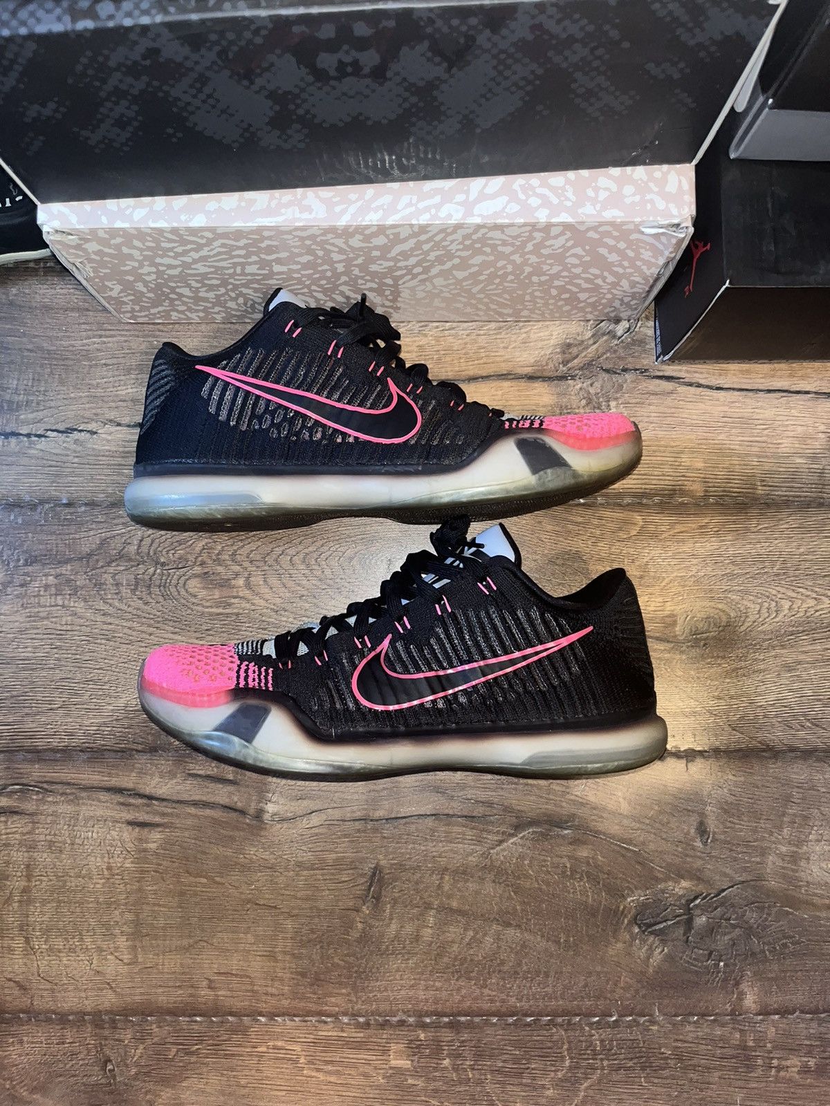 image of Nike Kobe 10 Elite Low Mambacurial Shoes in Black, Men's (Size 10.5)