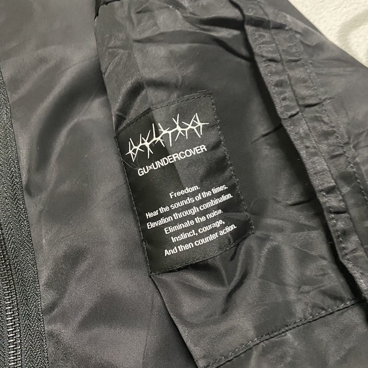 GU × Undercover GU Undercover Freedom Noise MA-1 Bomber Jacket Size XXS / US 00 / IT 34 - 13 Thumbnail