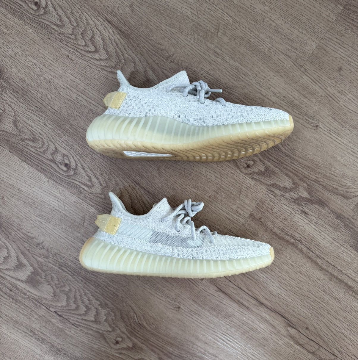 Adidas Adidas Yeezy Boost 350 V2 Light Size US 7 / EU 40 - 4 Thumbnail