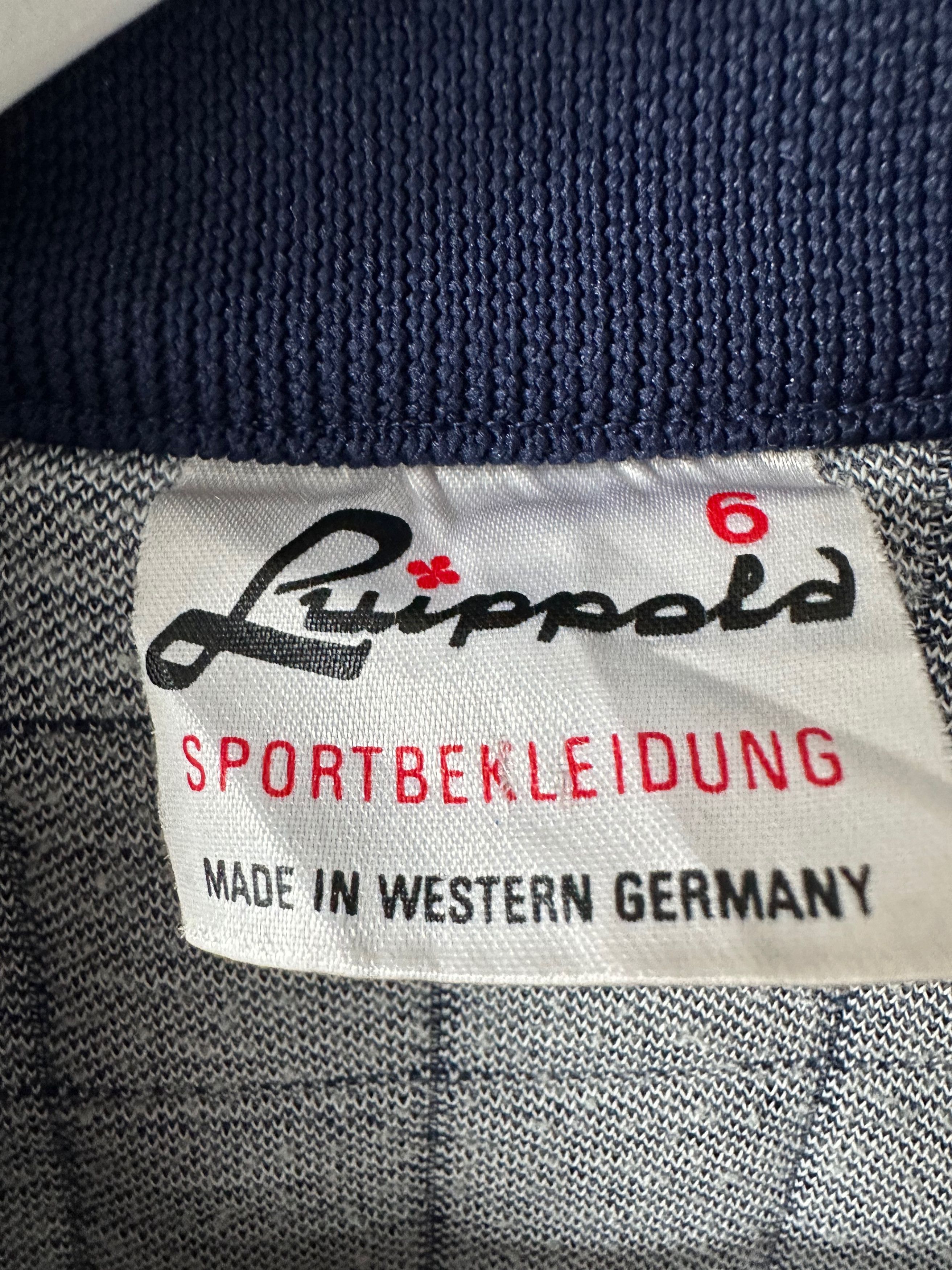 Vintage 80's - 90's Luippold West Germany quilted light jacket navy Size US L / EU 52-54 / 3 - 5 Thumbnail