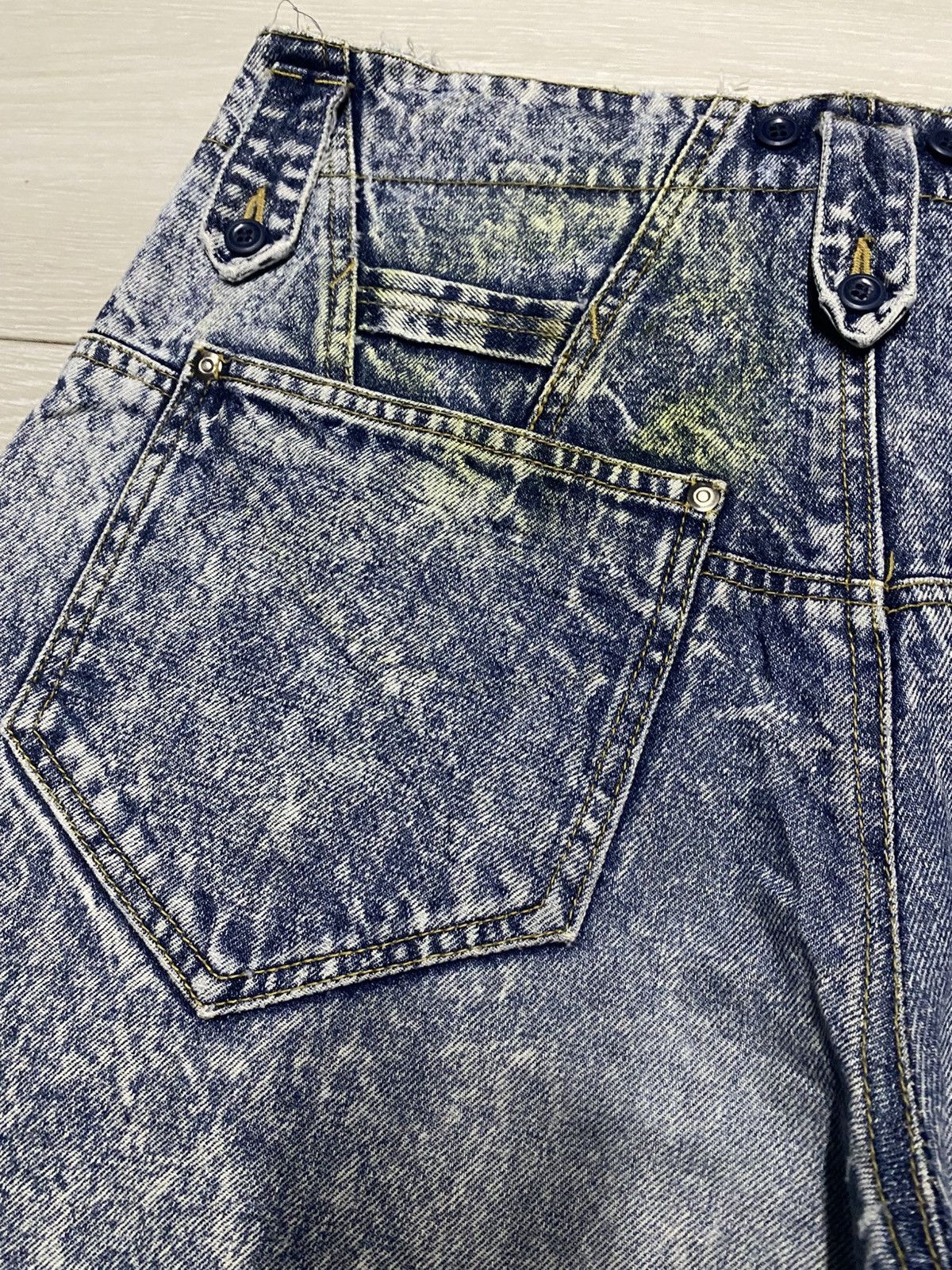 Japanese Brand Vintage Japanese Brand Wendy Acid Wash Tappered Leg Jeans Size US 32 / EU 48 - 9 Thumbnail