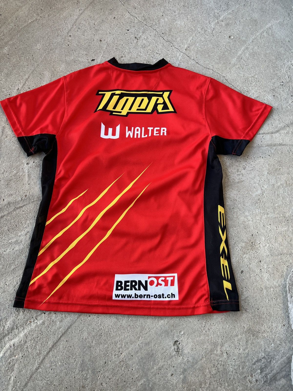 Other Walter Unihockey Tigers Jersey Size US M / EU 48-50 / 2 - 3 Thumbnail