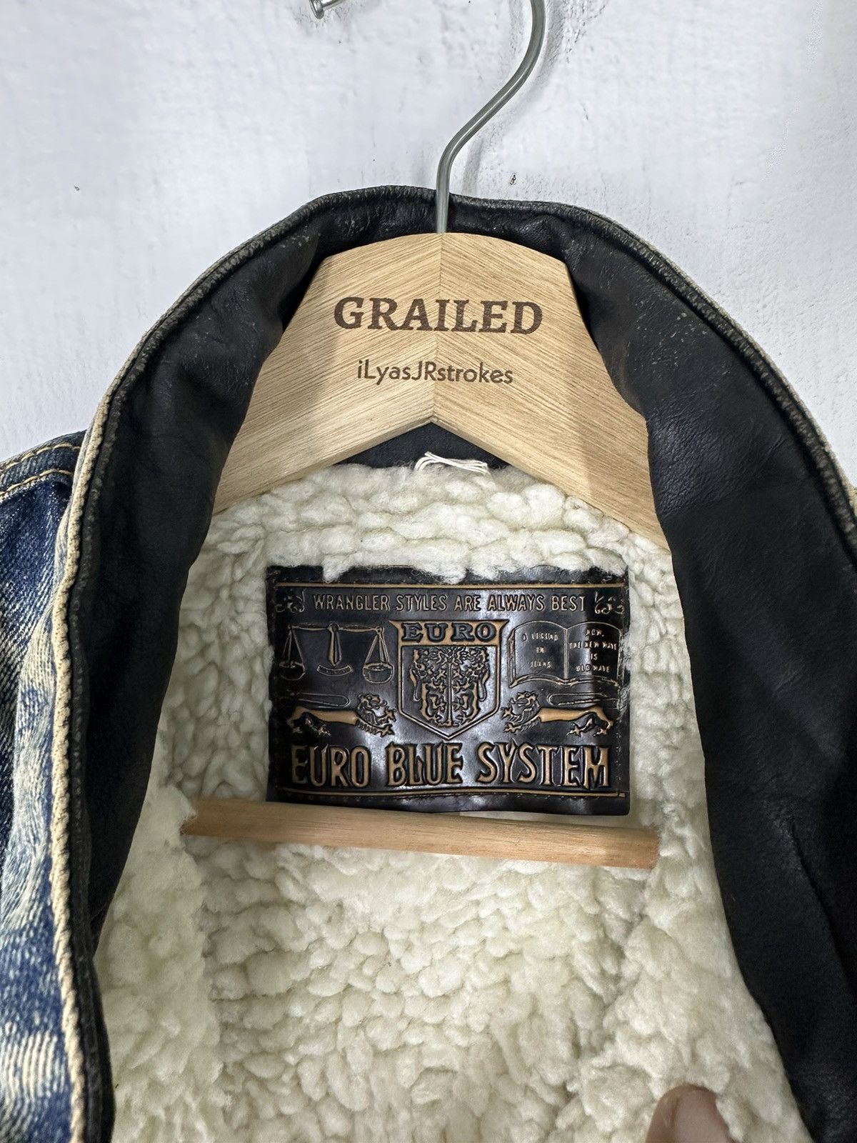 Wrangler Vintage Wrangler Euro Blue System Distred Denim Jacket Size US L / EU 52-54 / 3 - 12 Thumbnail