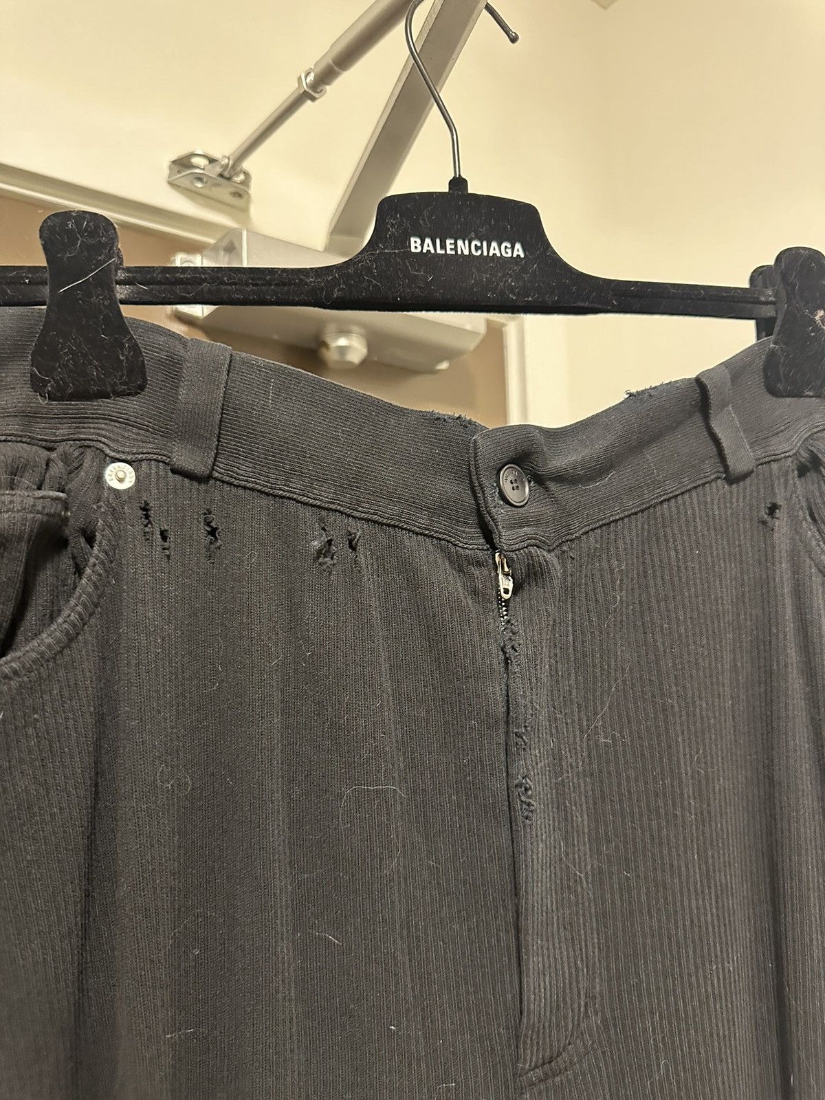 Balenciaga Balenciaga Fall 23 Pants Size US 33 - 2 Thumbnail
