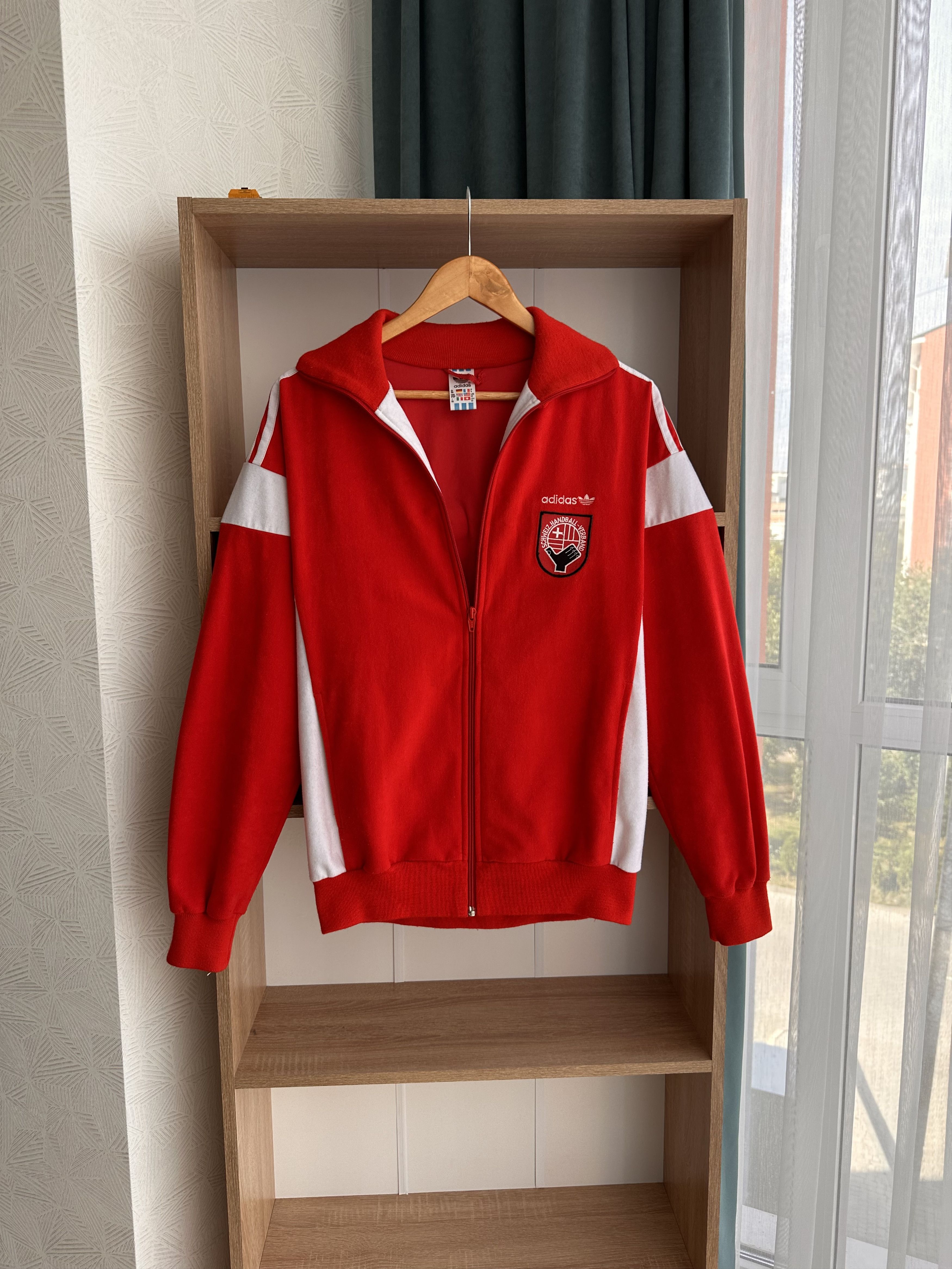 Adidas Vintage Adidas Suisse Handball Sportswear Red Hoodie Size US M / EU 48-50 / 2 - 1 Thumbnail
