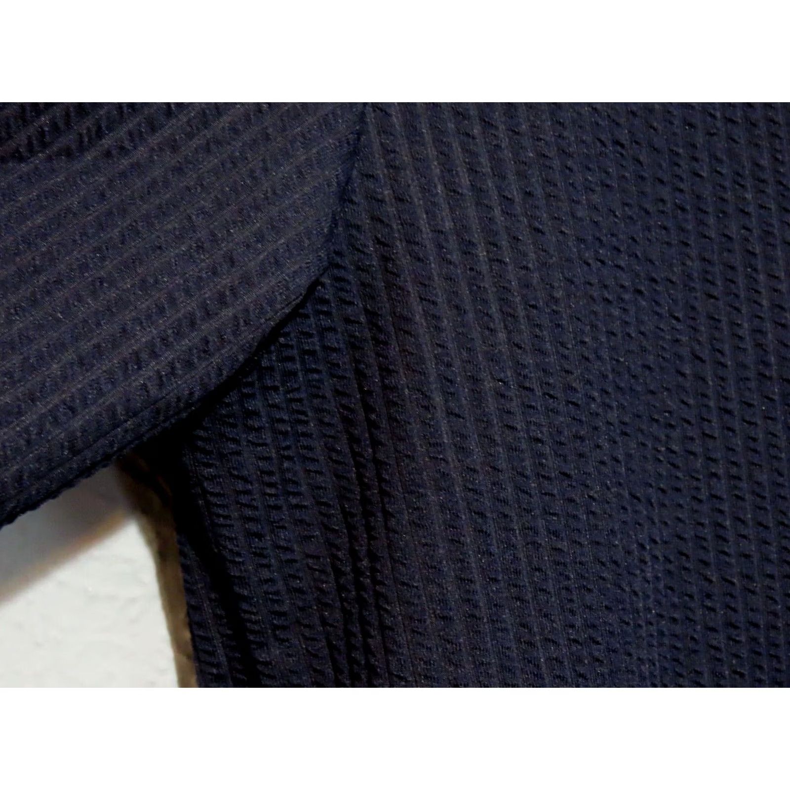 Vintage VINTAGE Hoooyi Mens XL Black Ribbed Button-Up Shirt NWT Size US XL / EU 56 / 4 - 5 Thumbnail