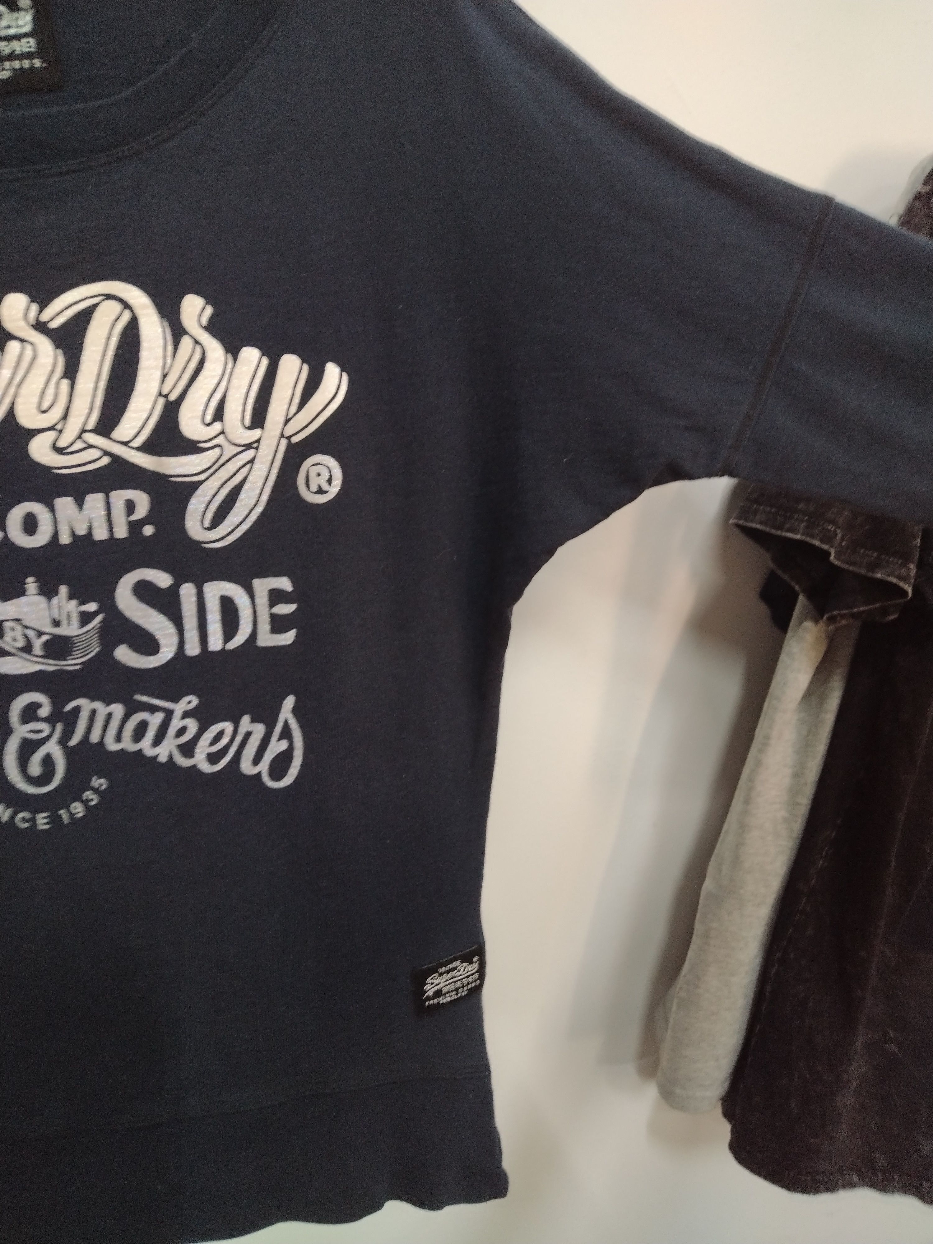 Japanese Brand × Superdry Women's Superdry Baggy sweatshirt Awesome Glitter Print Size S / US 4 / IT 40 - 14 Thumbnail