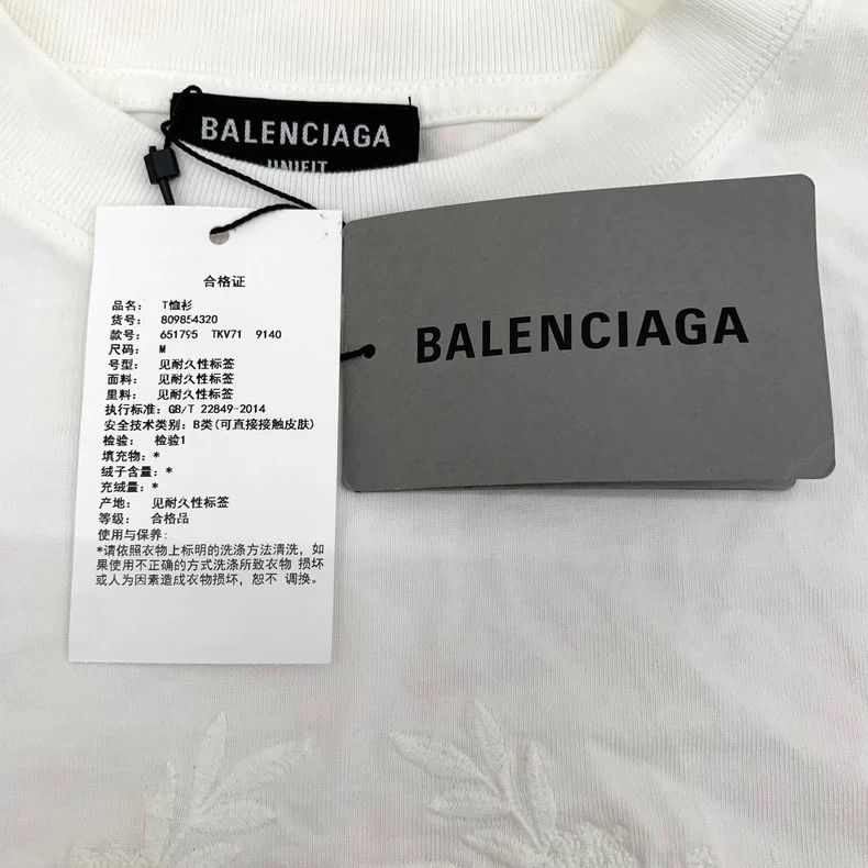 Balenciaga Balenciaga White logo wheat-spike embroidered cotton crew Size US M / EU 48-50 / 2 - 6 Thumbnail