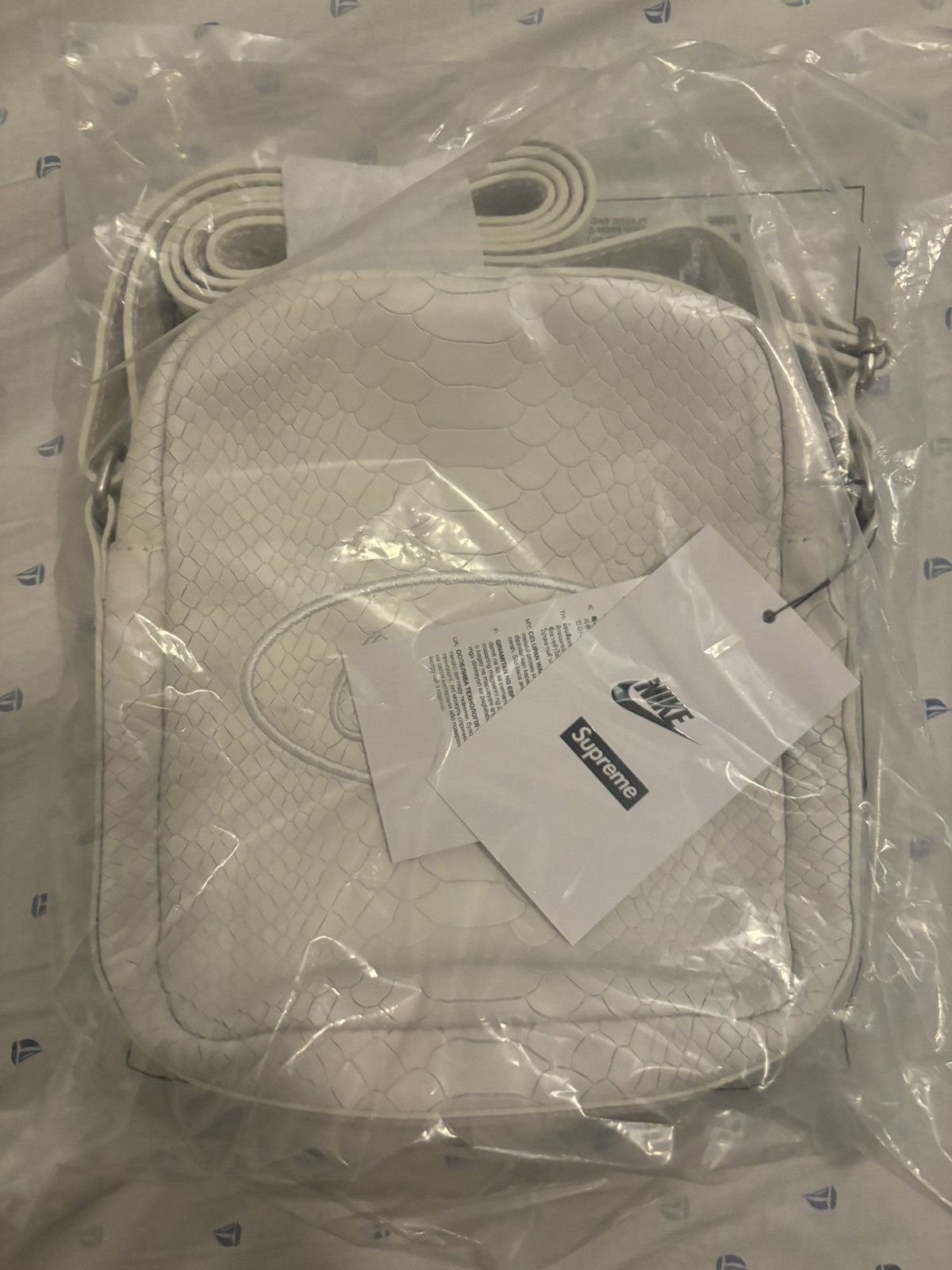 Supreme Nike Crossbody Bag in White, Men's