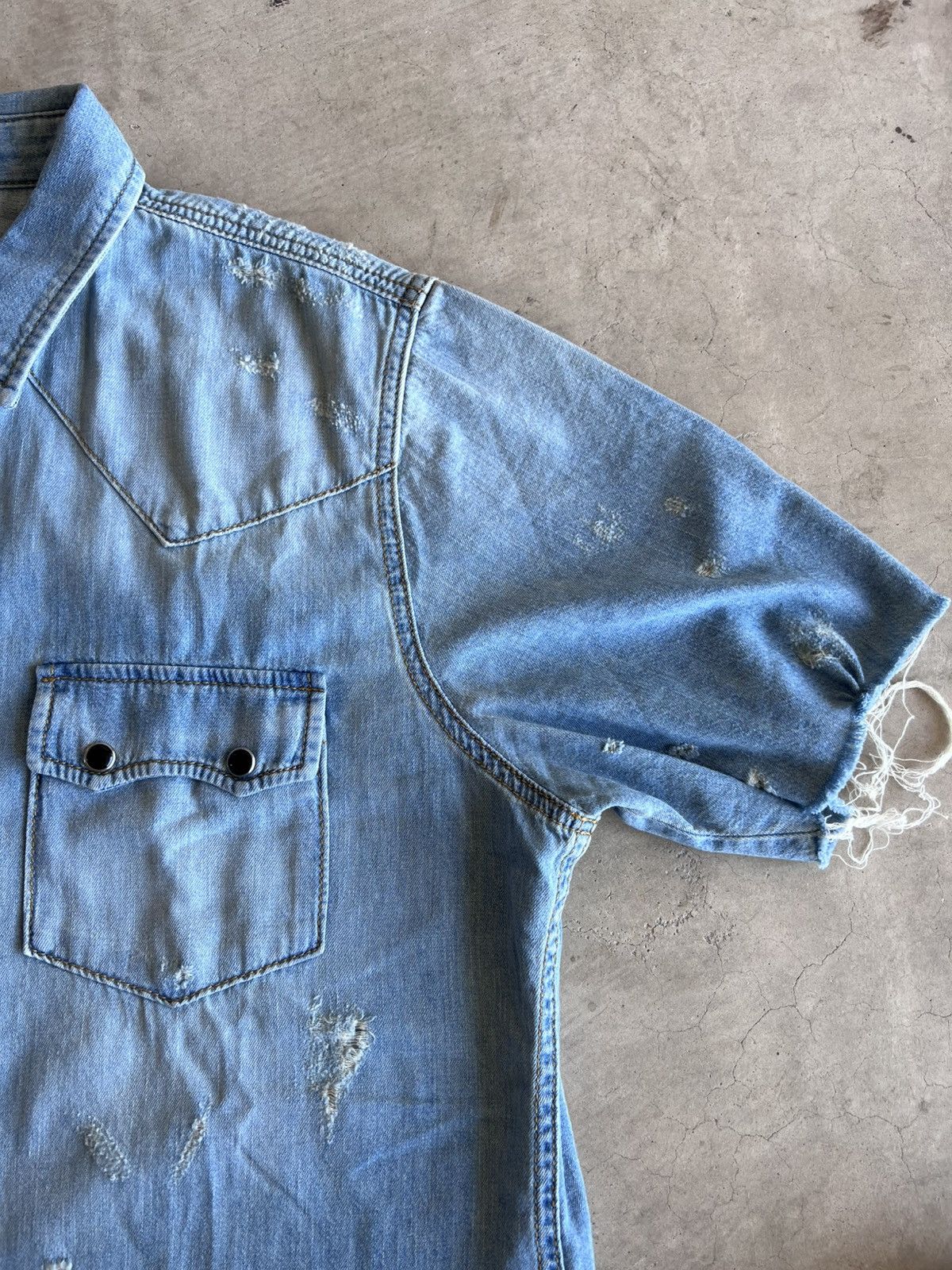 Saint Laurent Paris DISTRESSED DENIM WESTERN COWBOY SHIRT SNAP BUTTON L Size US L / EU 52-54 / 3 - 4 Thumbnail