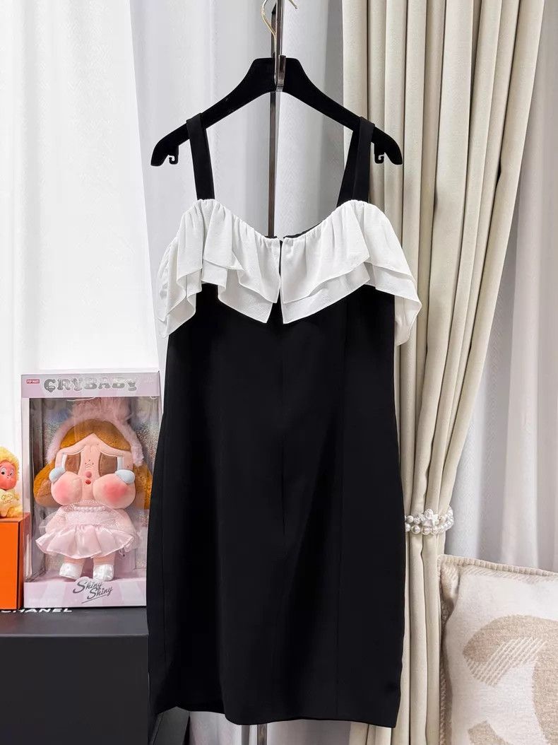 Chanel Chanel Bow-up strap dress Size XS / US 0-2 / IT 36-38 - 2 Thumbnail
