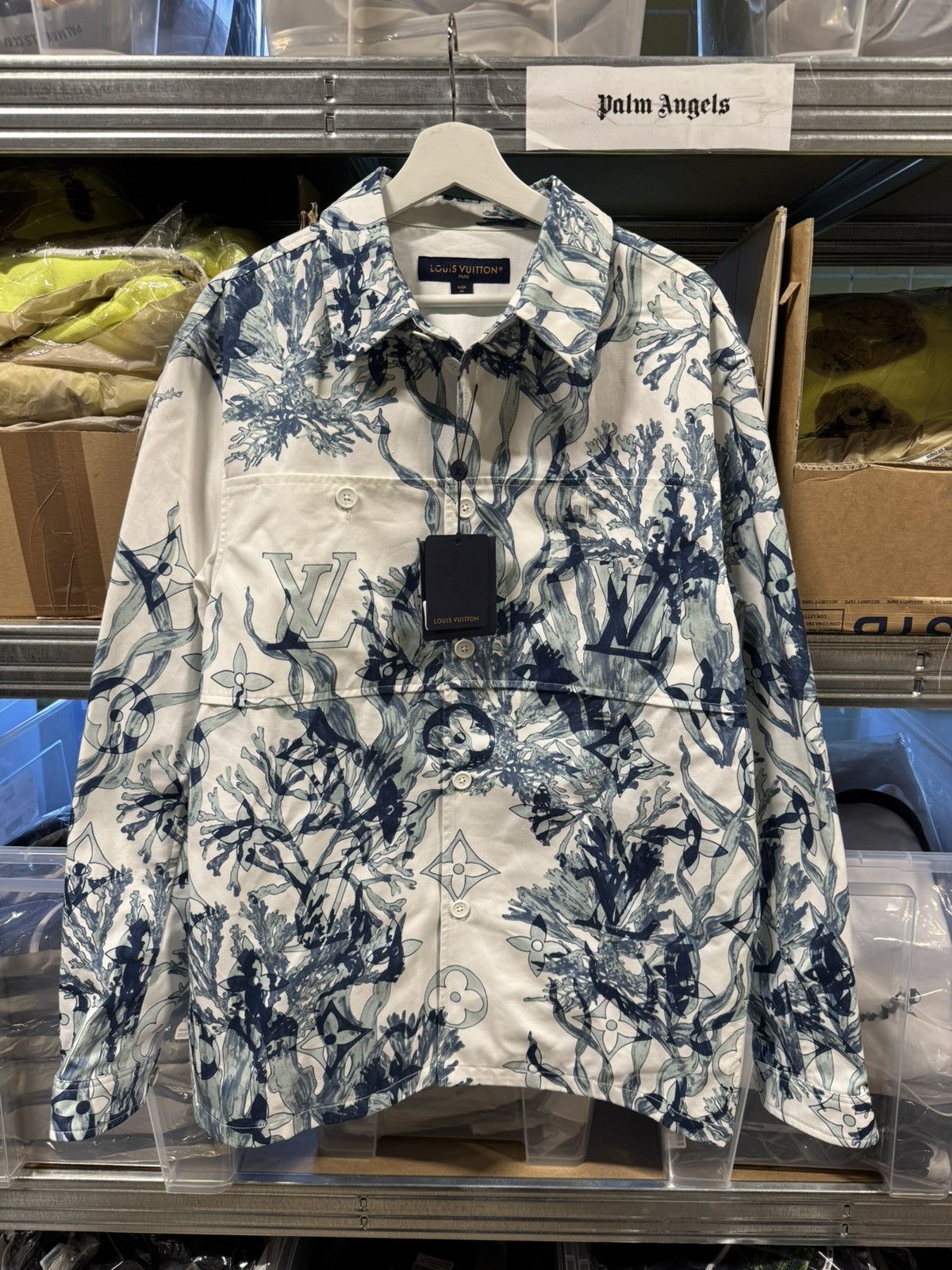 Louis Vuitton Louis Vuitton Printed Overshirt NEW 3000$ Size US L / EU 52-54 / 3 - 1 Thumbnail