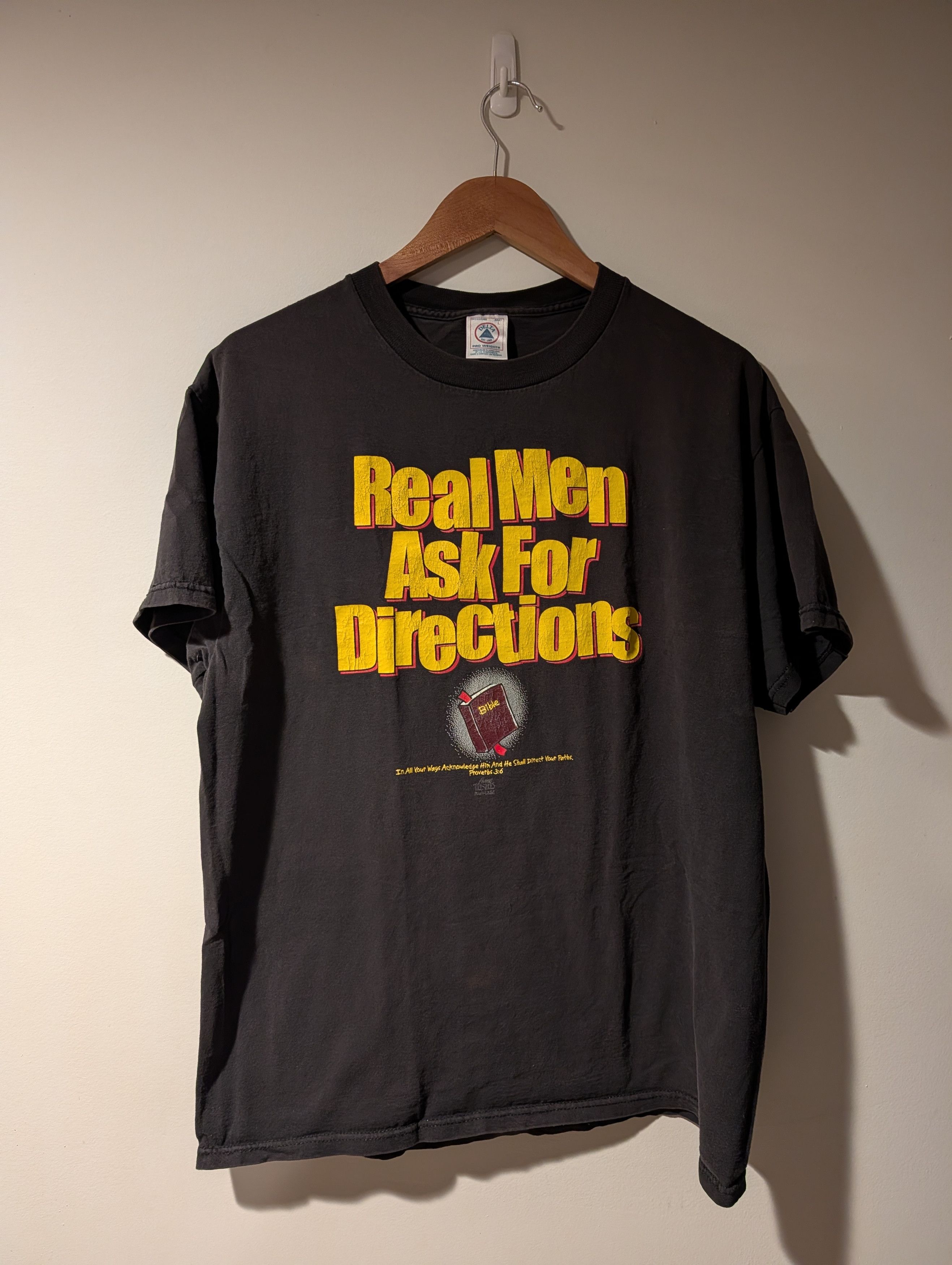 Arts & Science Vintage 90s Real Men Ask for Directions Jesus T-Shirt Size US L / EU 52-54 / 3 - 1 Thumbnail