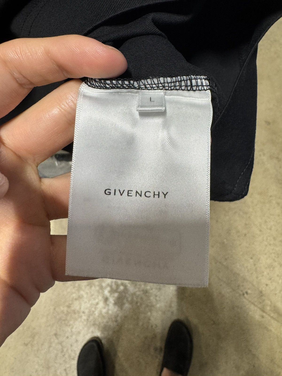 Givenchy Givenchy Logo Embossed T-Shirt NEW 600$ Size US L / EU 52-54 / 3 - 4 Thumbnail