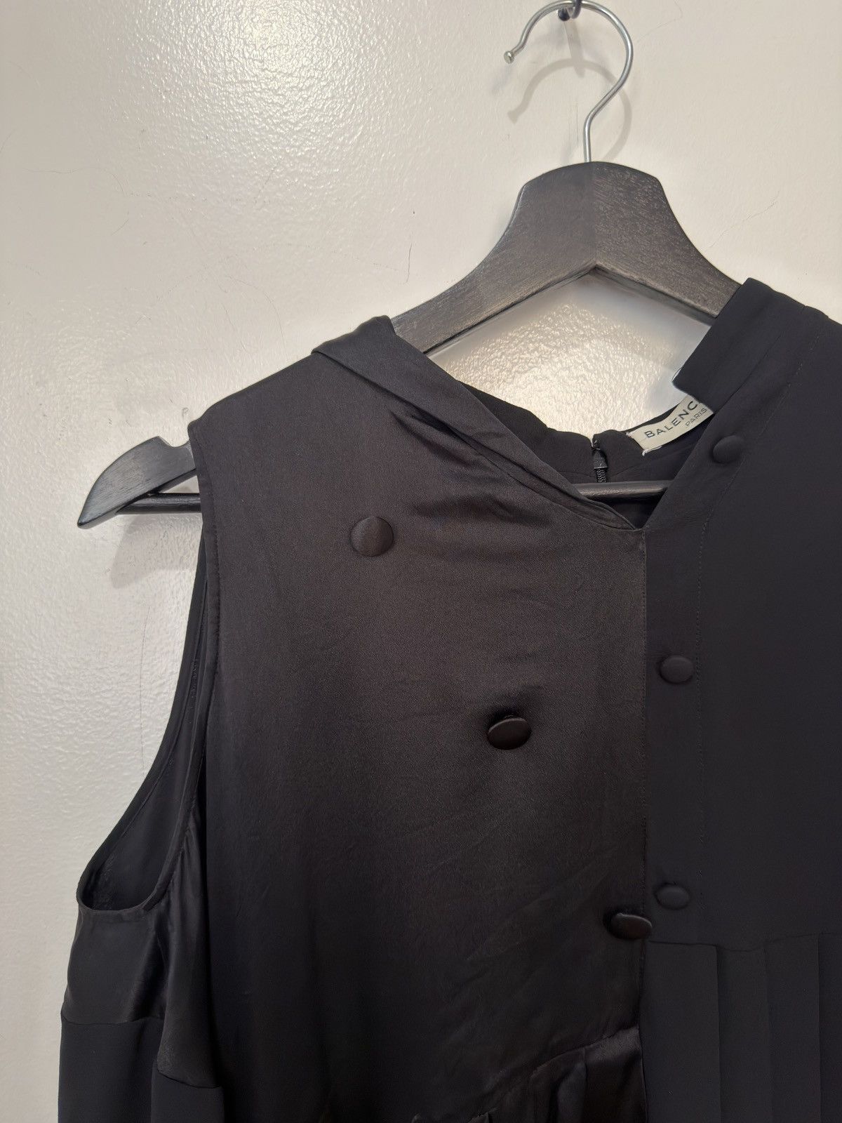 Balenciaga FW16 Asymmetric Sleeveless Top Size XS / US 0-2 / IT 36-38 - 2 Thumbnail