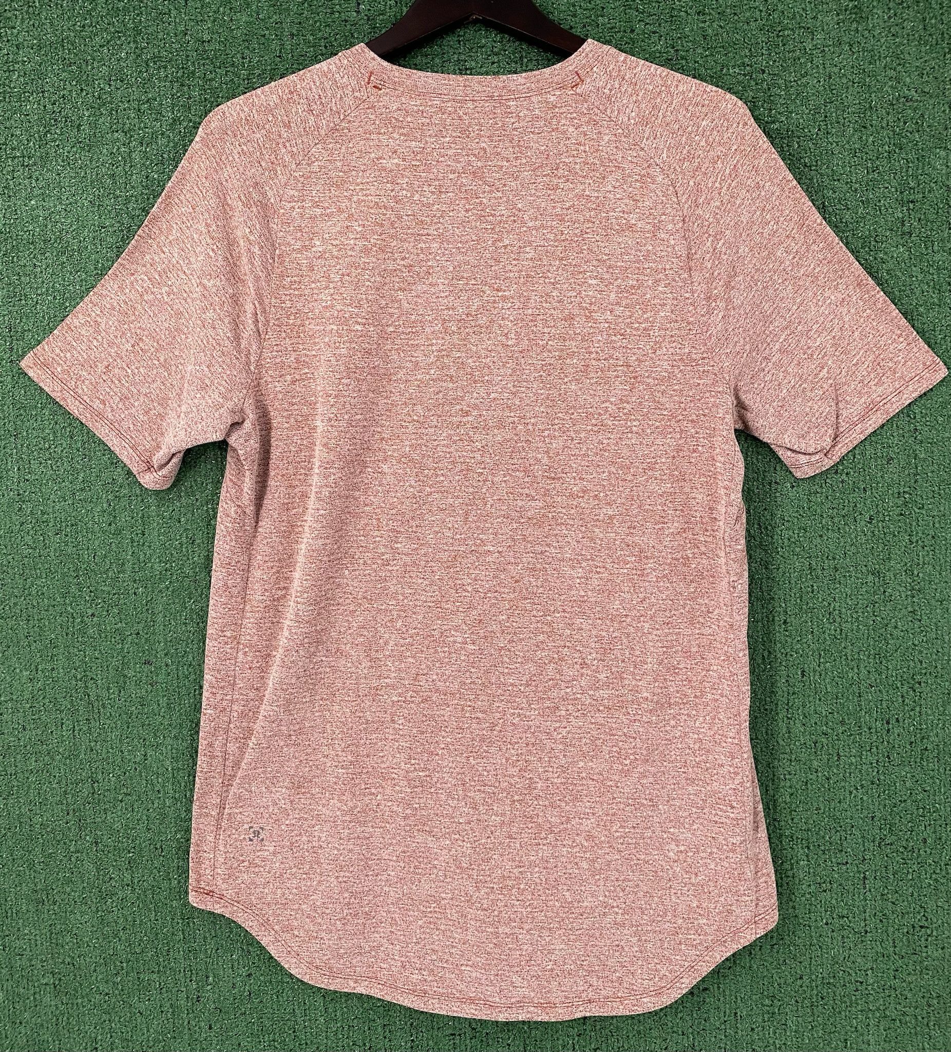 Lululemon Lululemon License To Train Heathered Adobe T-shirt Large Size US L / EU 52-54 / 3 - 2 Thumbnail