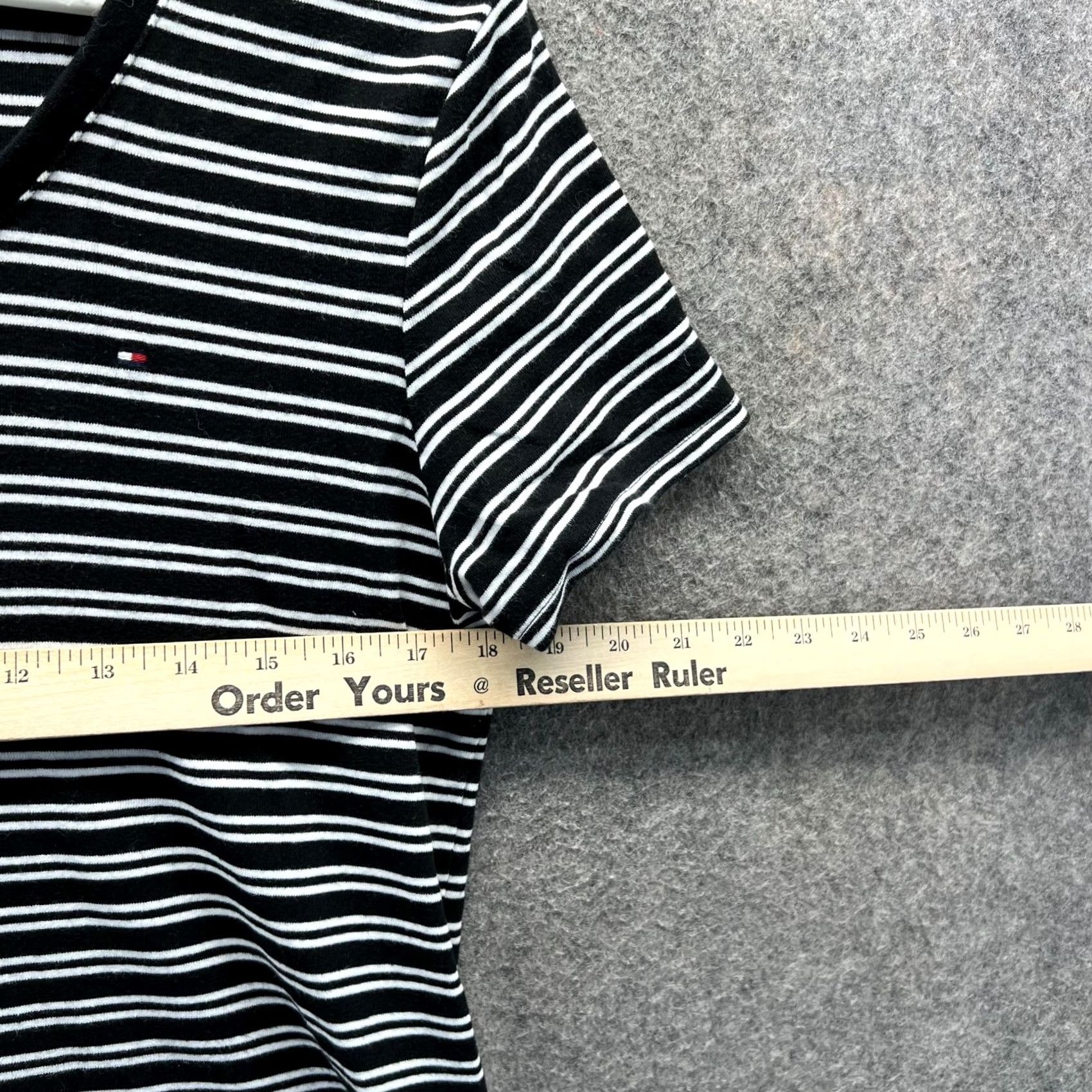 Tommy Hilfiger Tommy Hilfiger Dress Womens Medium Black White Striped V-Neck Stretch Pencil Dress Short Sleeve Pullover Casual Knee Length Vintage No Size M / US 6-8 / IT 42-44 - 4 Thumbnail