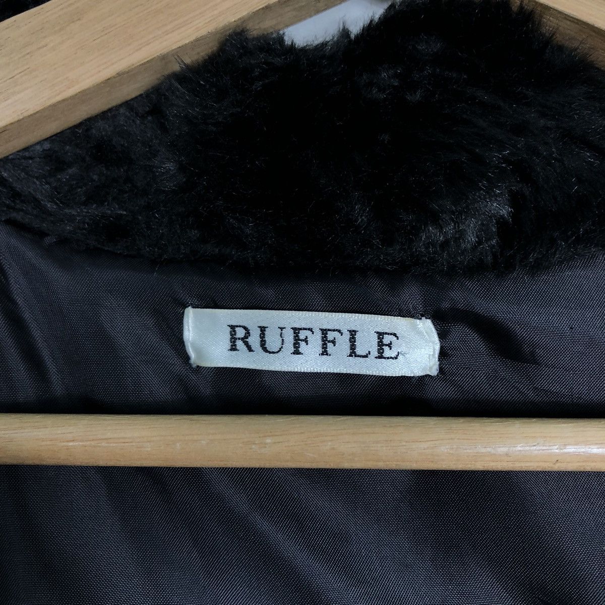 Hysteric Glamour 🔥Vintage Ruffle Japan Made Vest Mink Fur Size US M / EU 48-50 / 2 - 13 Thumbnail