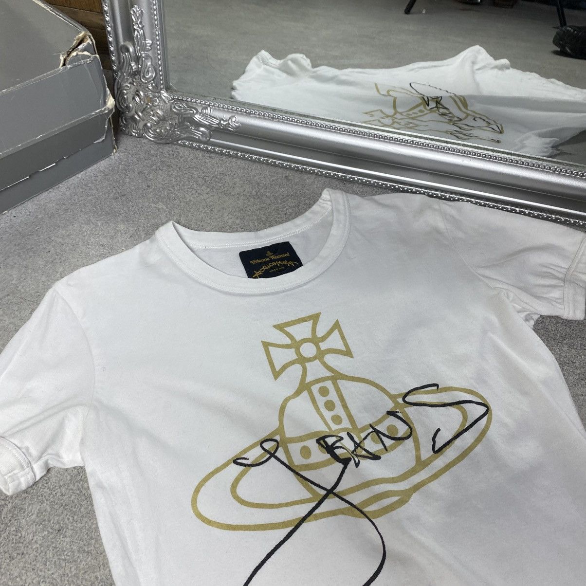 Vivienne Westwood Vivienne Westwood Big Logo T shirt Size US S / EU 44-46 / 1 - 3 Thumbnail