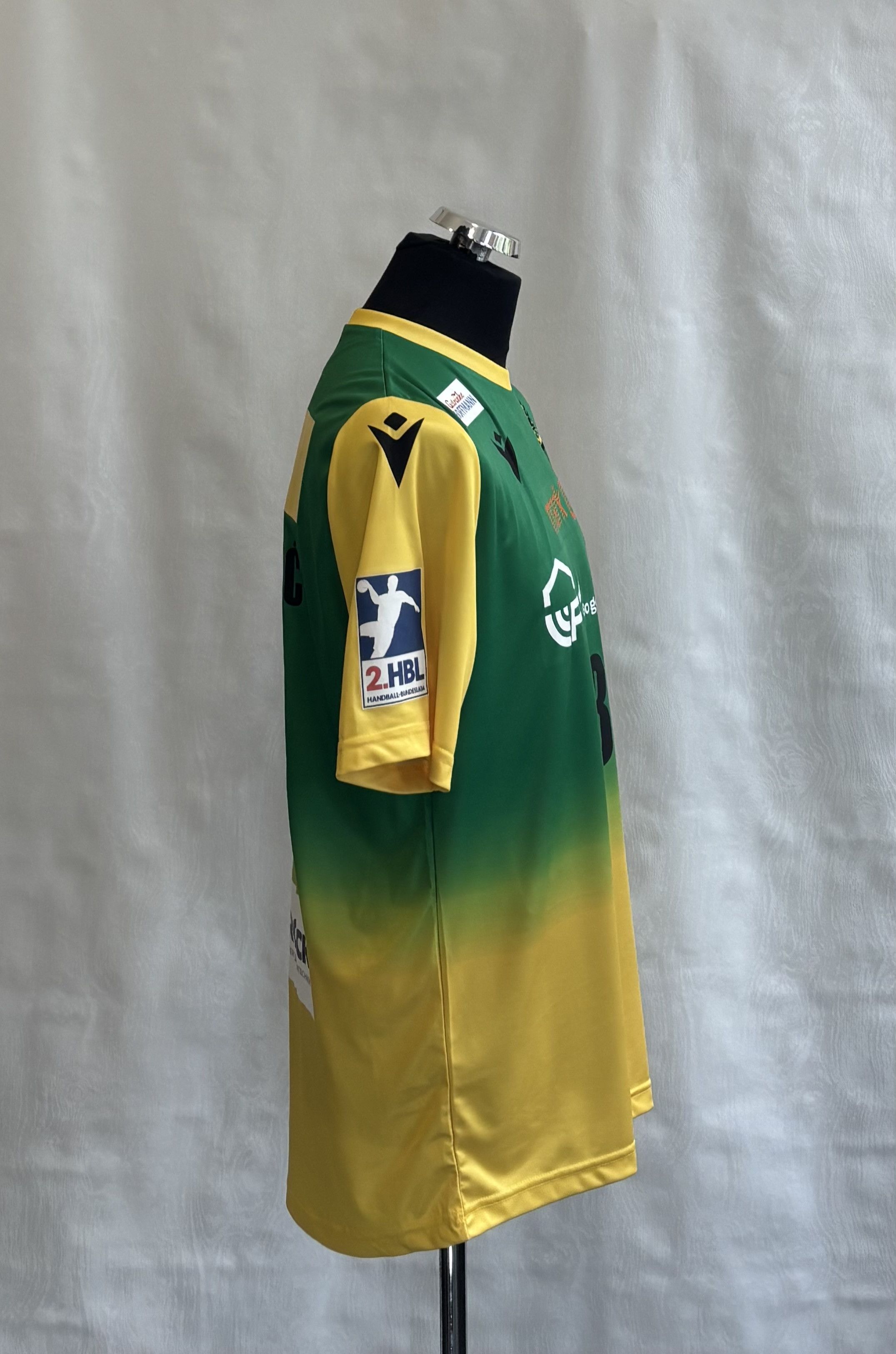 Macron VfL Eintracht Hagen 2021/2022 Toromanović #43 Macron Size US XL / EU 56 / 4 - 4 Thumbnail