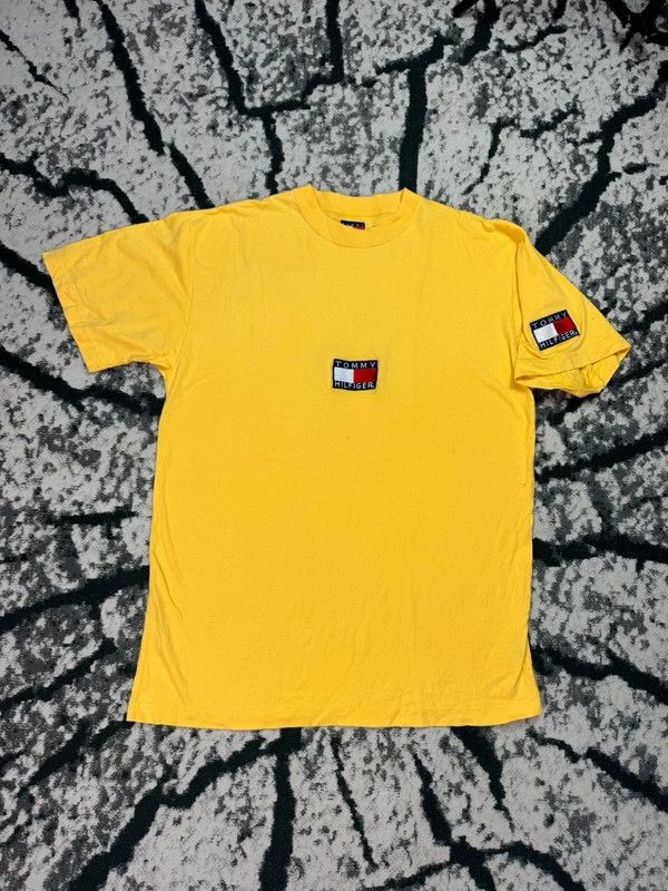 Tommy Hilfiger Tommy Hilfiger t-shirt with embroidered logo, yellow L Size US L / EU 52-54 / 3 - 1 Thumbnail