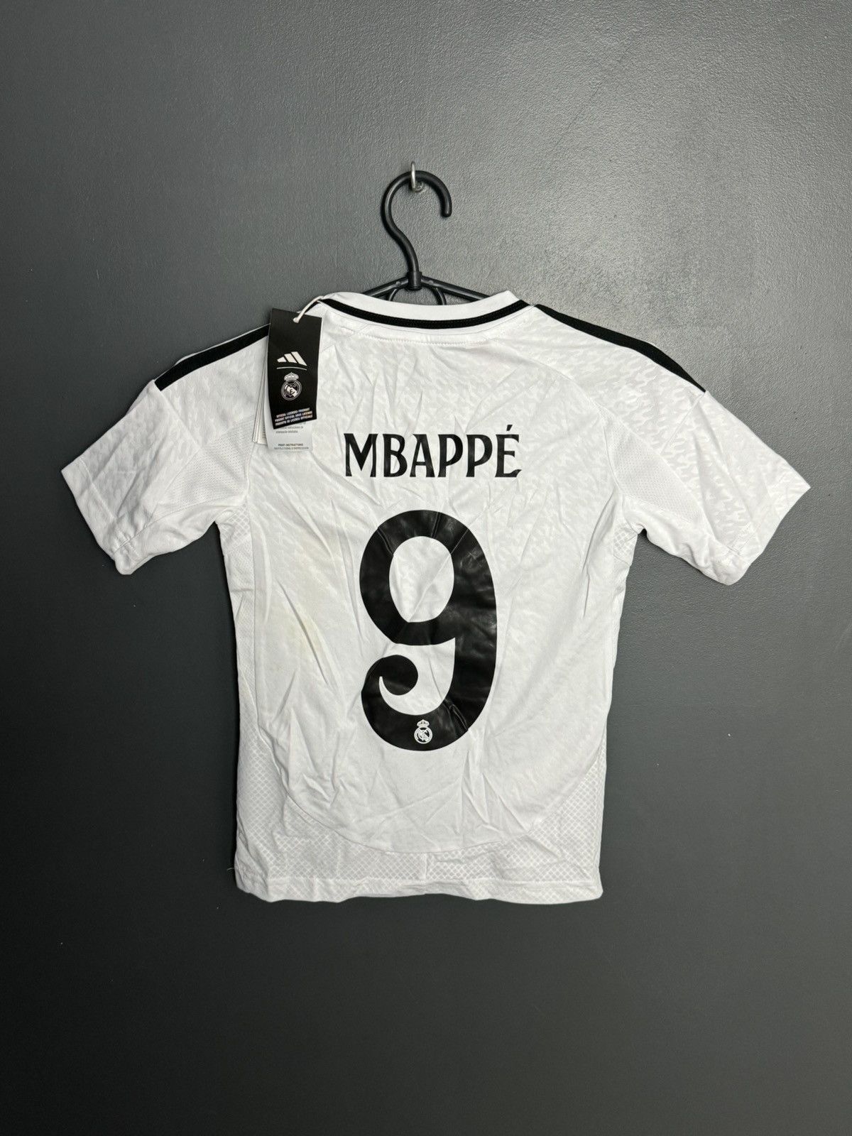 Adidas KIDS Real Madrid 24/25 Home Mbappe Football Jersey T-Shirt Size US XS / EU 42 / 0 - 1 Thumbnail