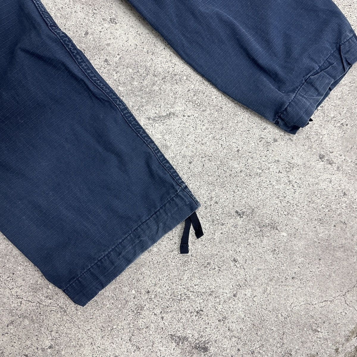 Vintage Vintage 90s Carhartt WIP Navy faded cargo pants hype y2k og Size US 32 / EU 48 - 12 Thumbnail