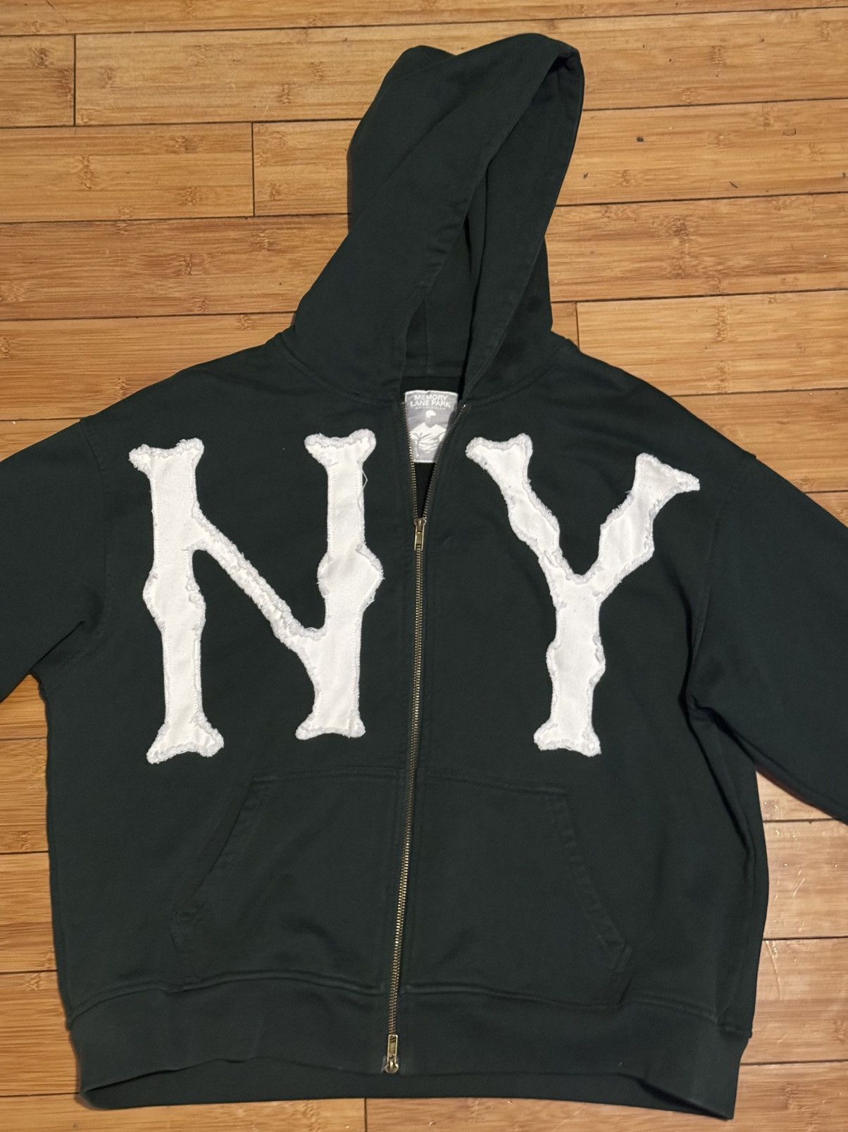 Other NY Zip Up Hoodie Size US M / EU 48-50 / 2 - 1 Thumbnail
