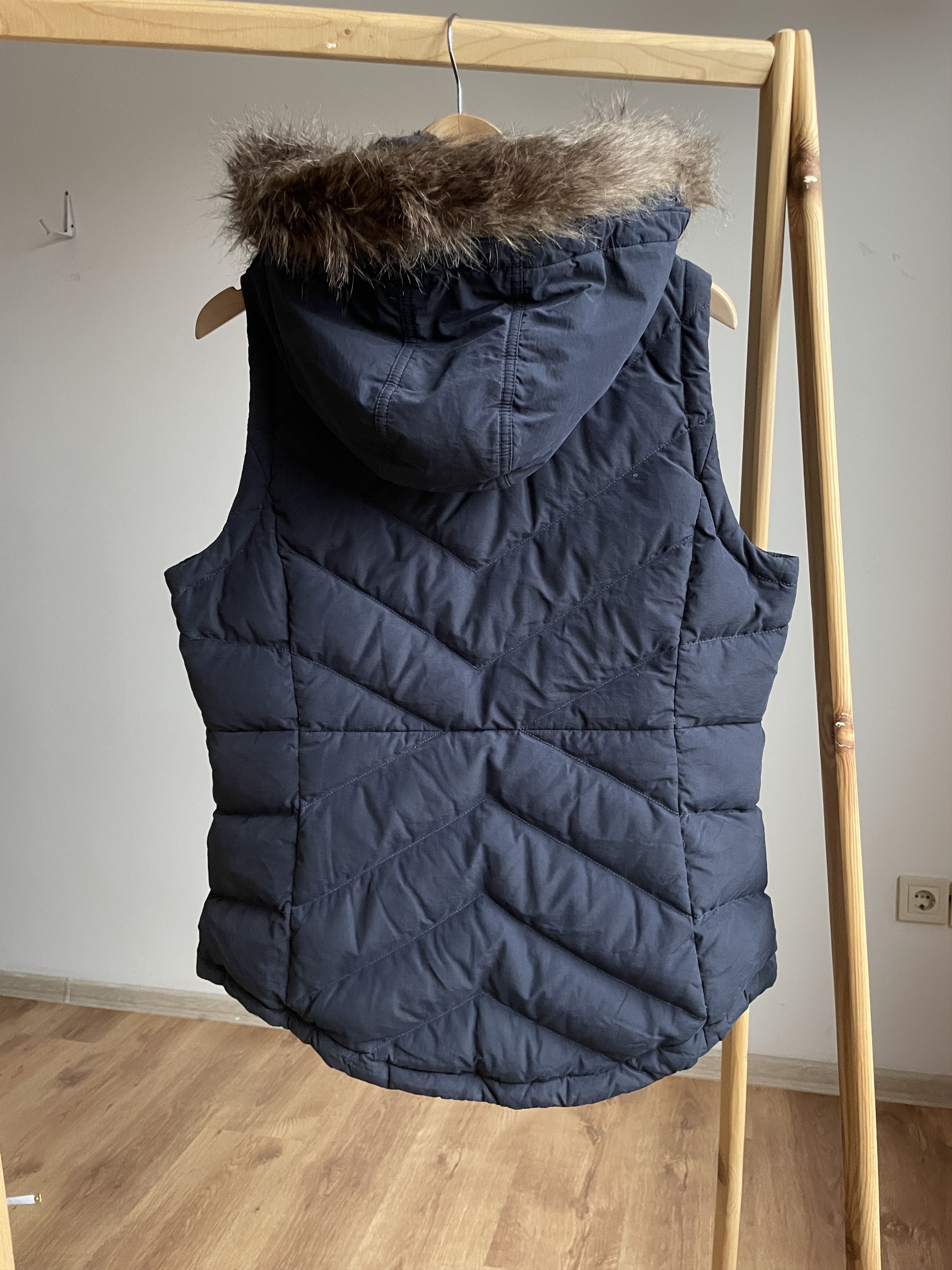 Polo Ralph Lauren Polo Jeans Ralph Lauren Womens Faux Fur Puffer Vest Size L / US 10 / IT 46 - 2 Thumbnail