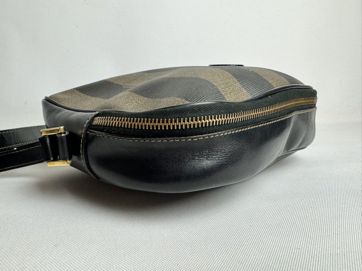 Fendi Vintage Fendi Peguin Crossbody Bag Canvas Size ONE SIZE - 7 Thumbnail