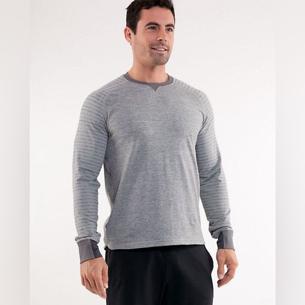 Lululemon Lululemon Cyprus Run Grey Long Sleeve Active Top Size L Size US L / EU 52-54 / 3 - 1 Thumbnail