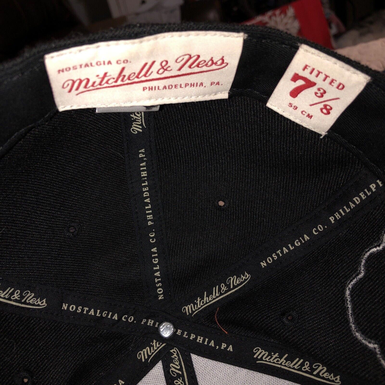 Mitchell & Ness Philadelphia 76ers Mitchell And Ness Fitted Red/Black 7 3/8 Size ONE SIZE - 5 Thumbnail