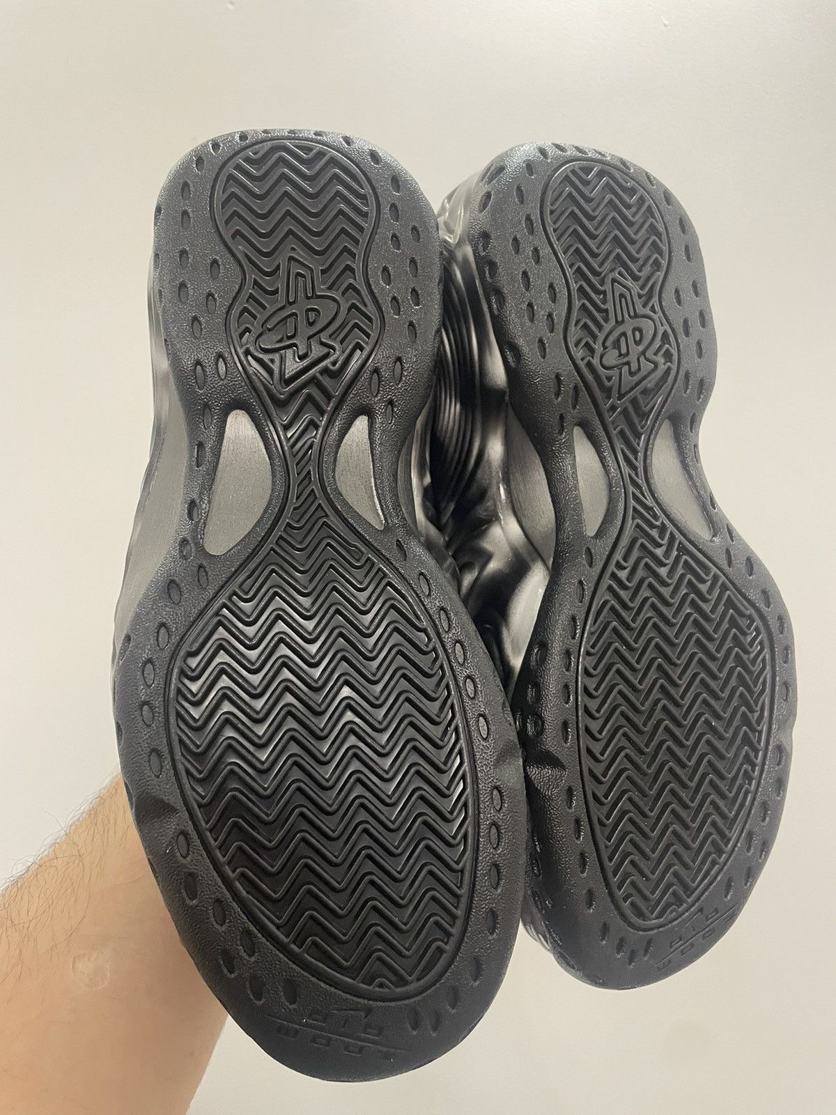 Comme des Garcons × Nike Nike Foamposite Comme des garçons Size US 6.5 / EU 39-40 - 3 Thumbnail