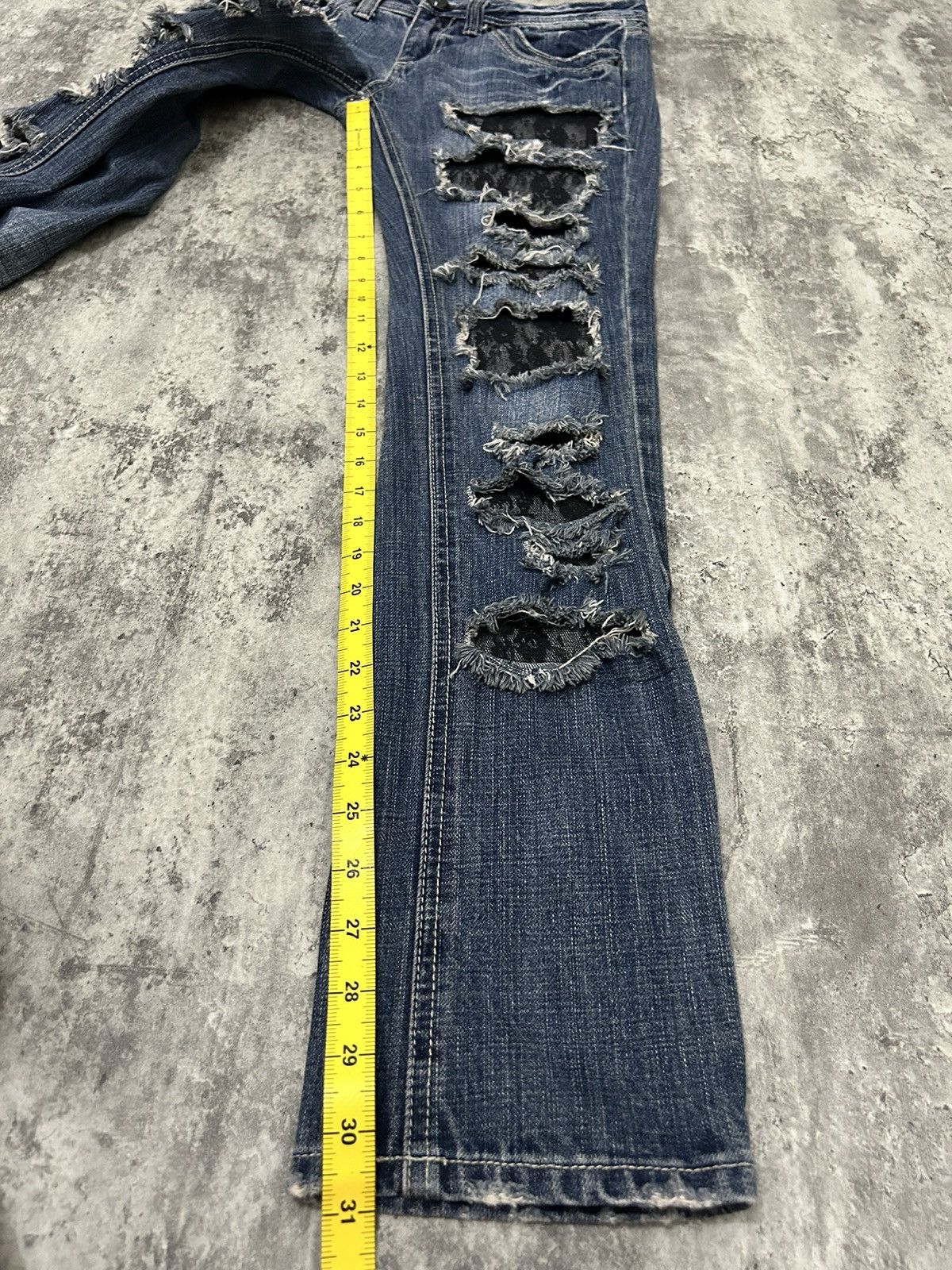 Japanese Brand Cecil Mc Bee Distressed Jeans Size 29" - 17 Thumbnail