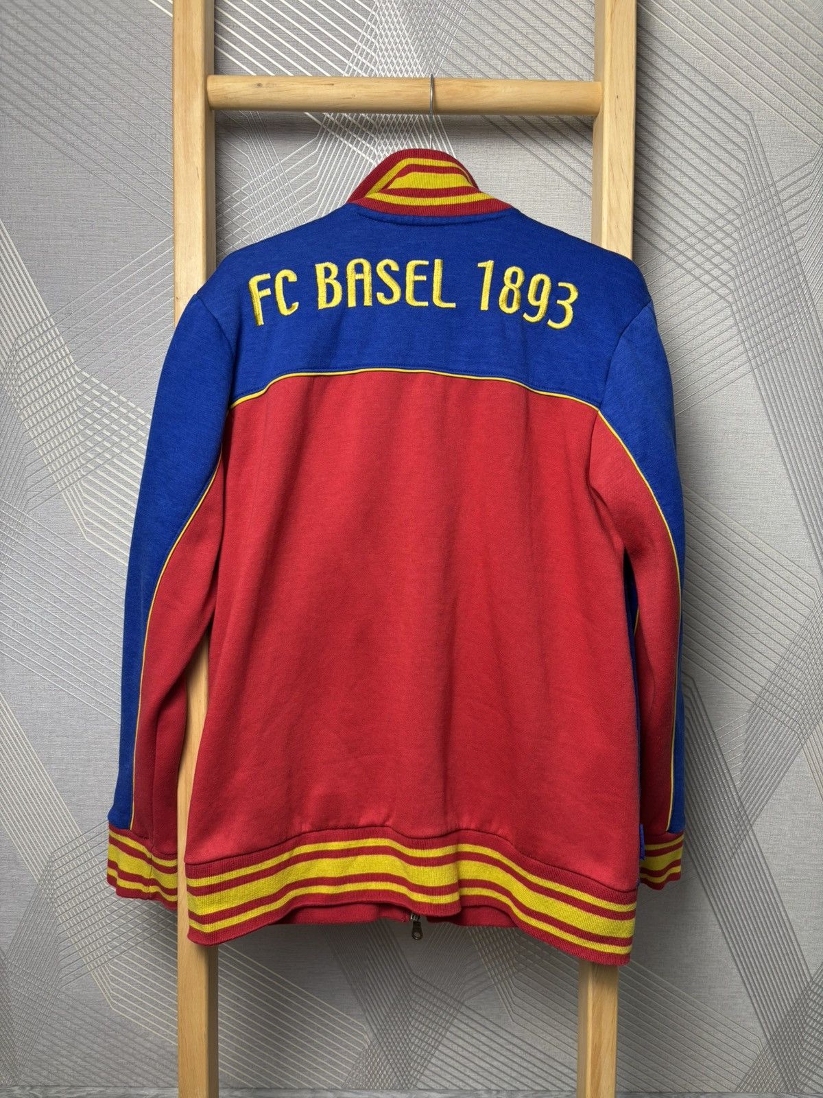 Vintage Vintage FC Basel 1893 Streetwear Zip Hoodie Size US M / EU 48-50 / 2 - 17 Thumbnail