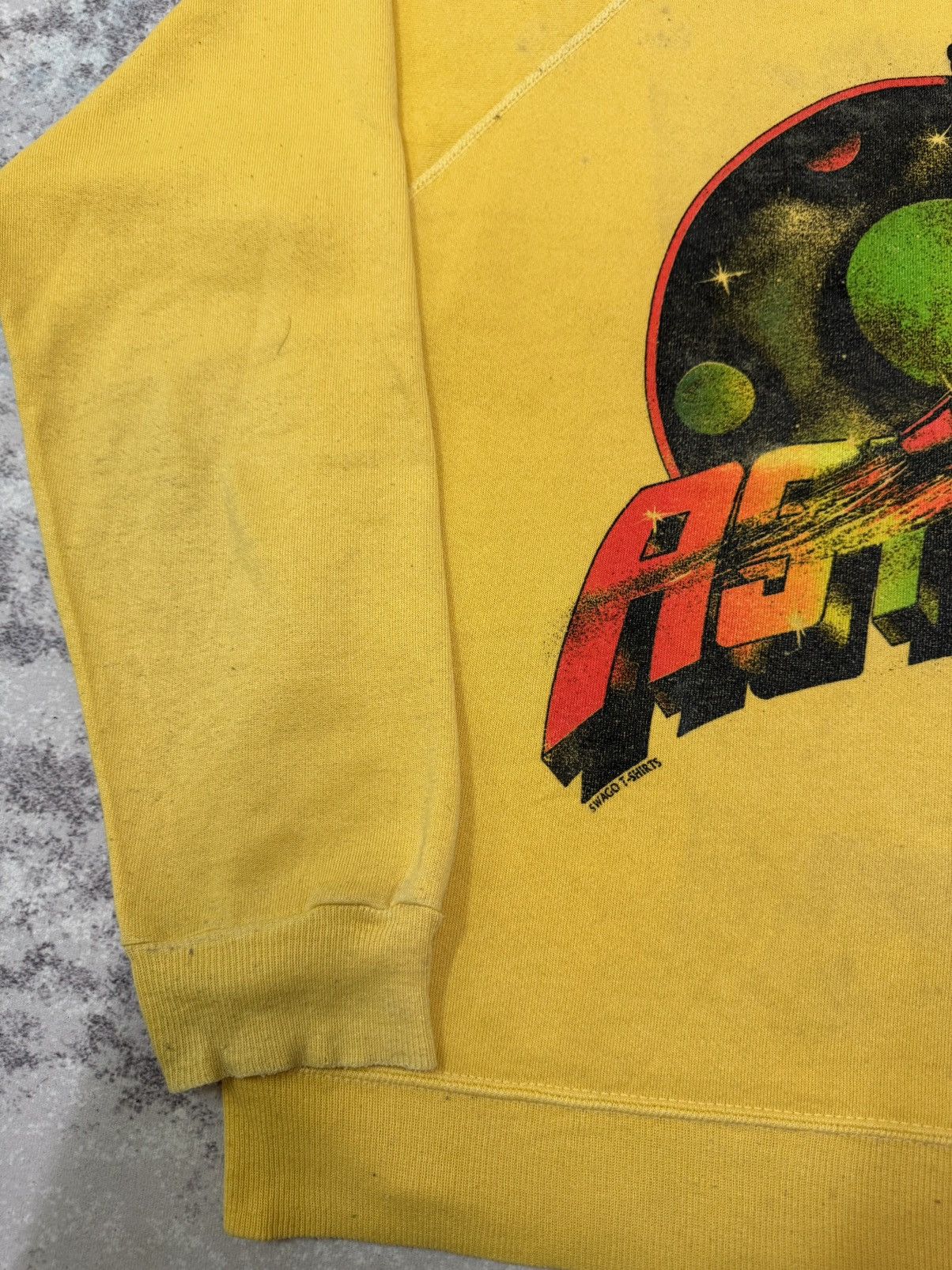 Anime VINTAGE 90s ASTRO BOY TEZUKA PRODUCTION DISTRESED SWEATSHIRT Size US M / EU 48-50 / 2 - 7 Thumbnail