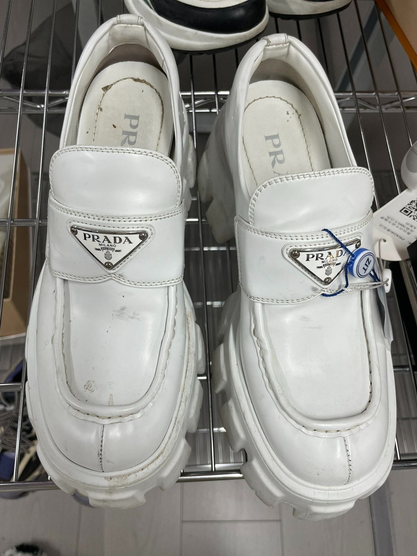 Prada Prada White Lowtop Sneakers 36 Women Size US 6 / IT 36 - 1 Thumbnail