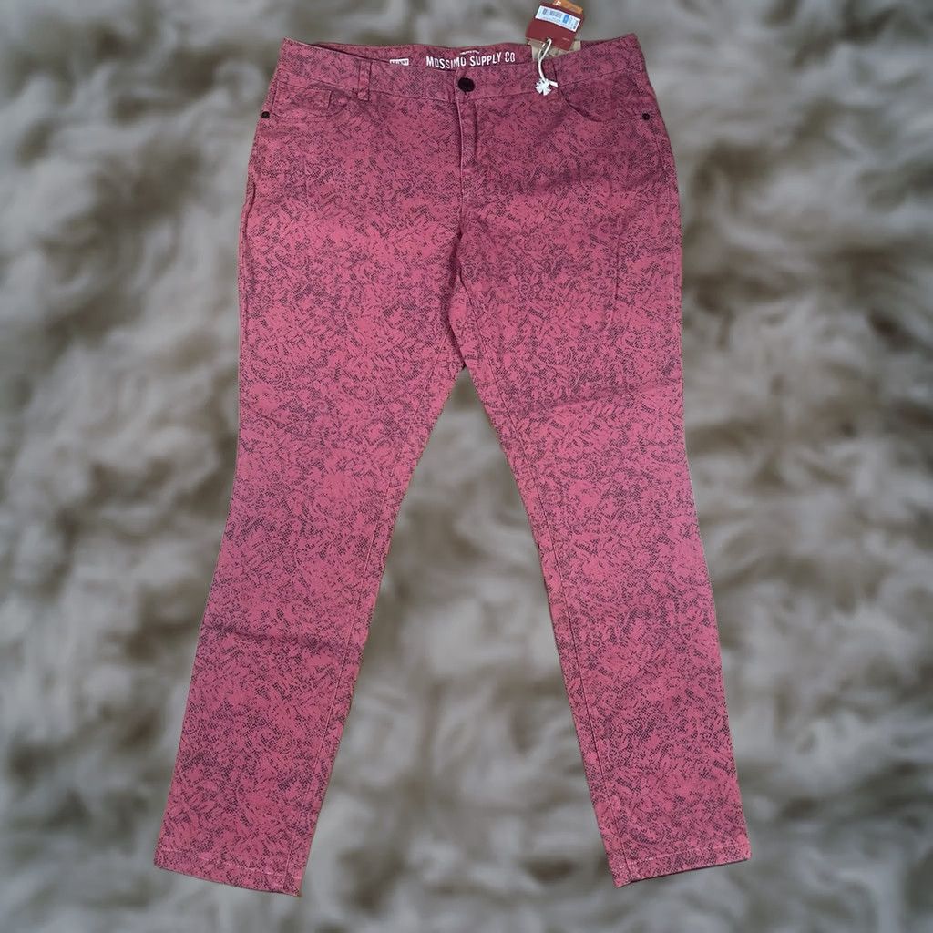 Mossimo Mossimo Womens Chino Pants 17 Skinny Stretch Lower Waist Straight Hip Red Cotton Spandex Regular 31in Inseam Small Details: Zipper Belt Loops Pockets Size 38" / US 16 / IT 52 - 1 Thumbnail
