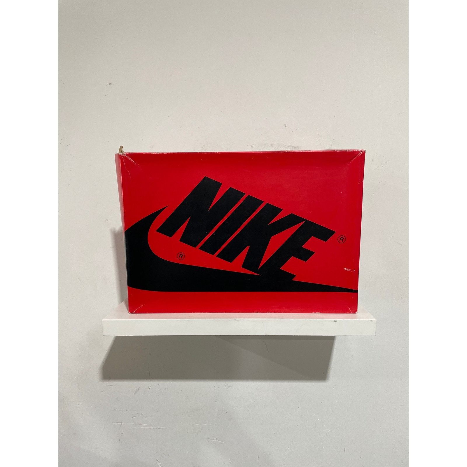 Nike NIKE JORDAN 1 HIGH '85 VARSITY RED SIZE 10 NEW Size US 10 / EU 43 - 5 Thumbnail