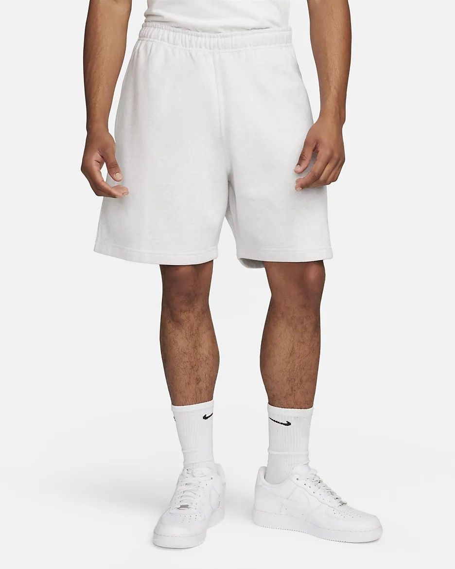 Nike Solo Swoosh Fleece Shorts White Loose Fit