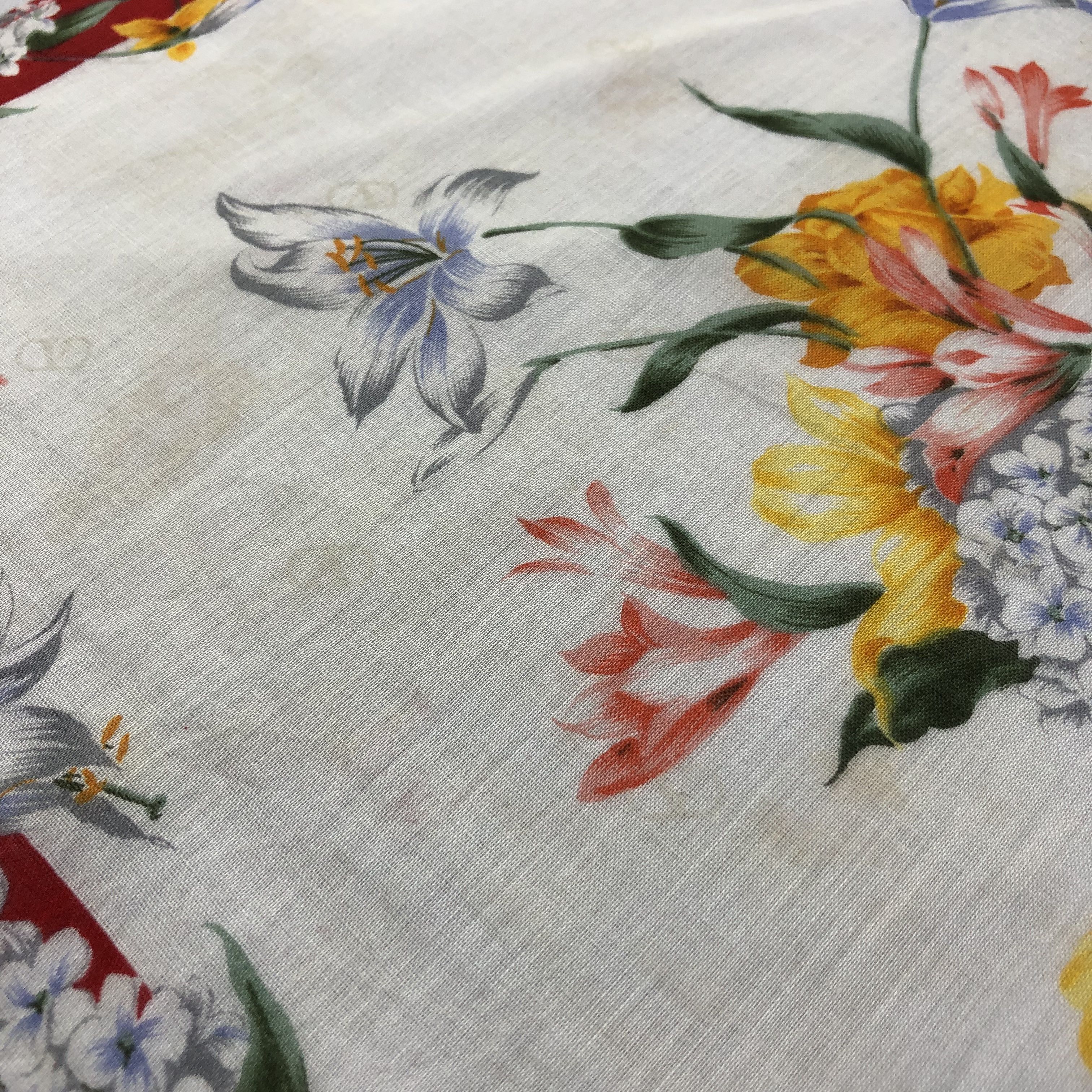 Japanese Brand Valentino Garavani Handkerchief Neckerchief Bandana H1643 Size ONE SIZE - 5 Thumbnail