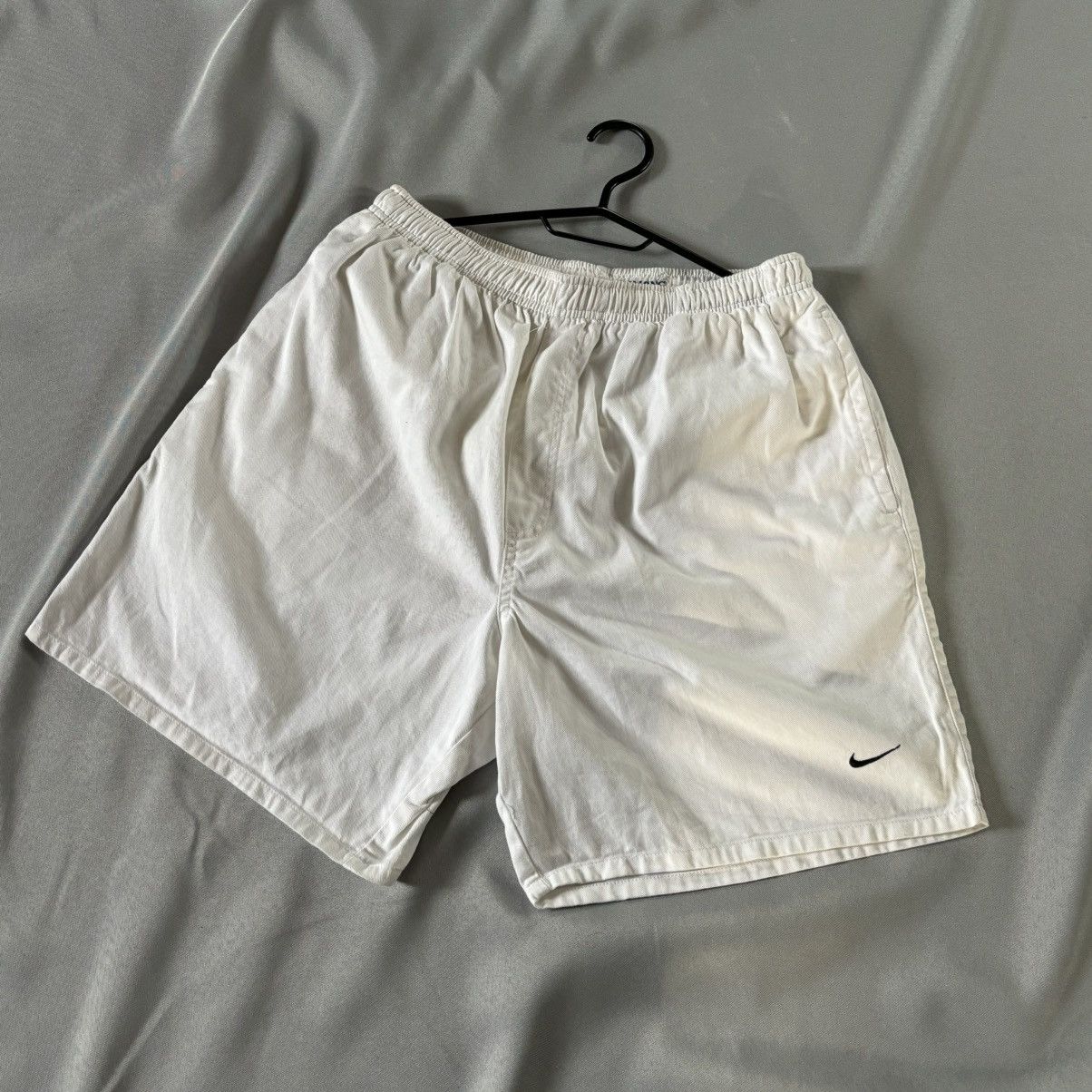 Nike Nike vintage shorts white medium rare streetwear 90s Size US 32 / EU 48 - 5 Thumbnail