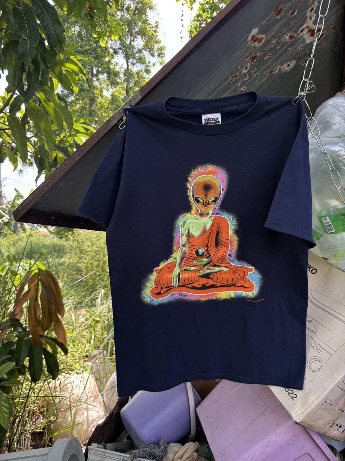 Alien Workshop Vintage “Alien Buddha” early 00’s tee Size US M / EU 48-50 / 2 - 1 Thumbnail