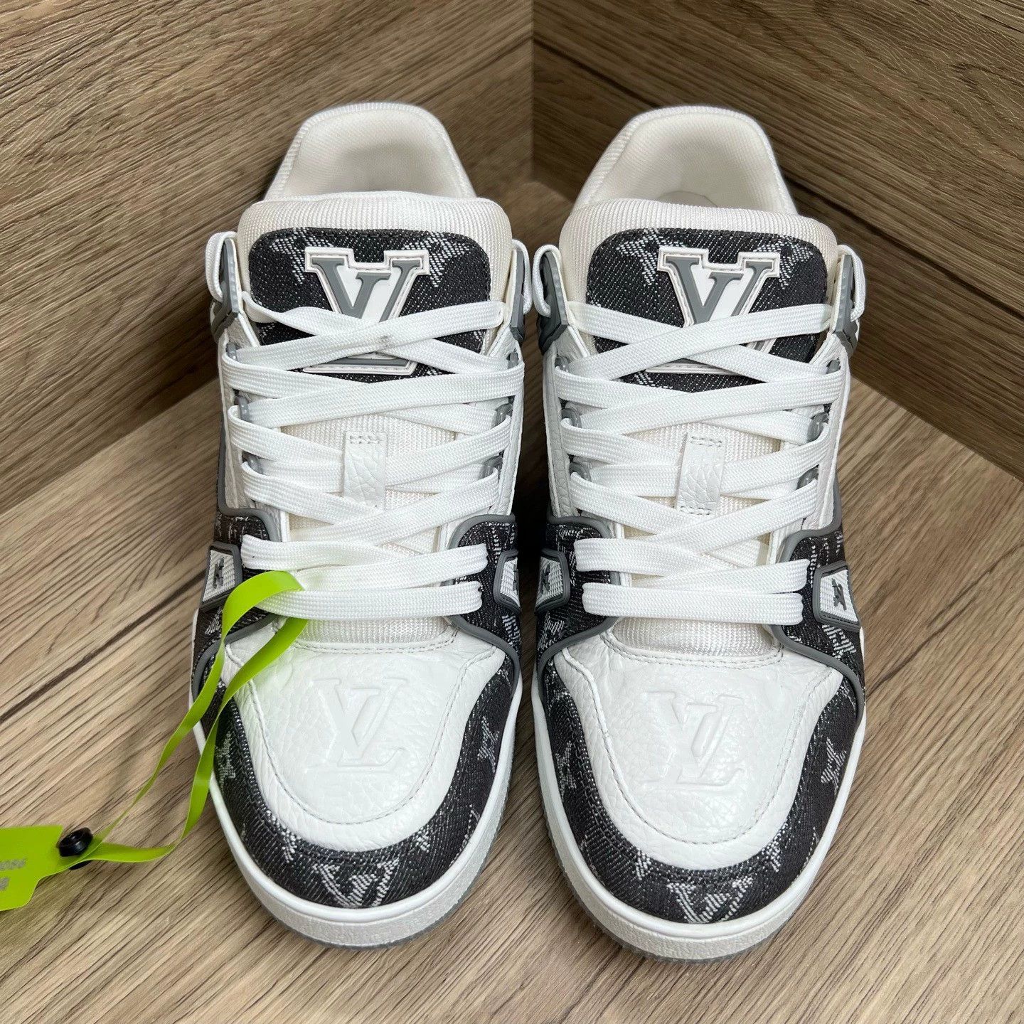 Louis Vuitton Trainer grey and white denim sneakers