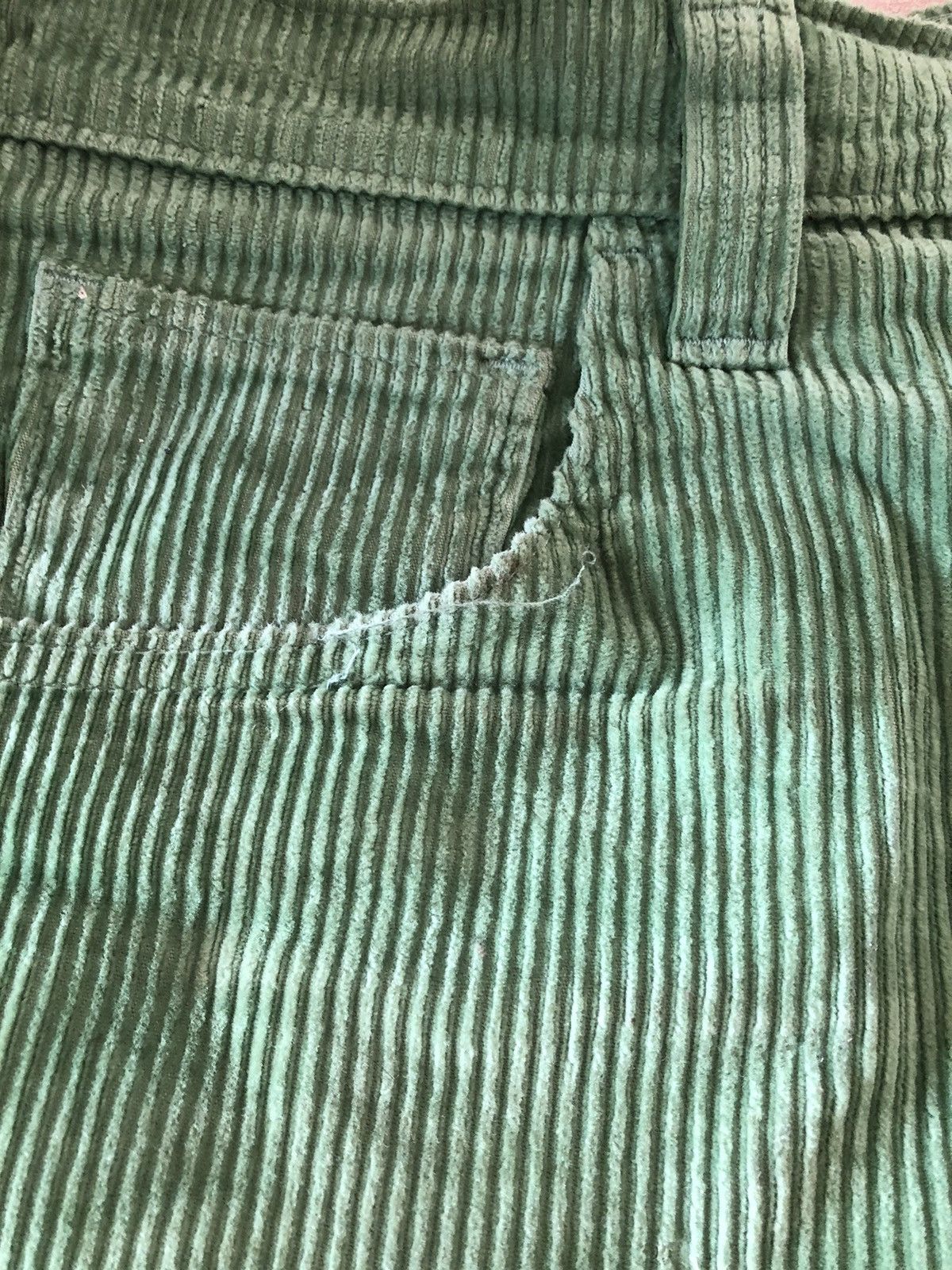 Levi's Vintage Clothing Levi’s Skate-Drop-In Shorts W33 Green Rare Pair Size US 33 - 7 Thumbnail
