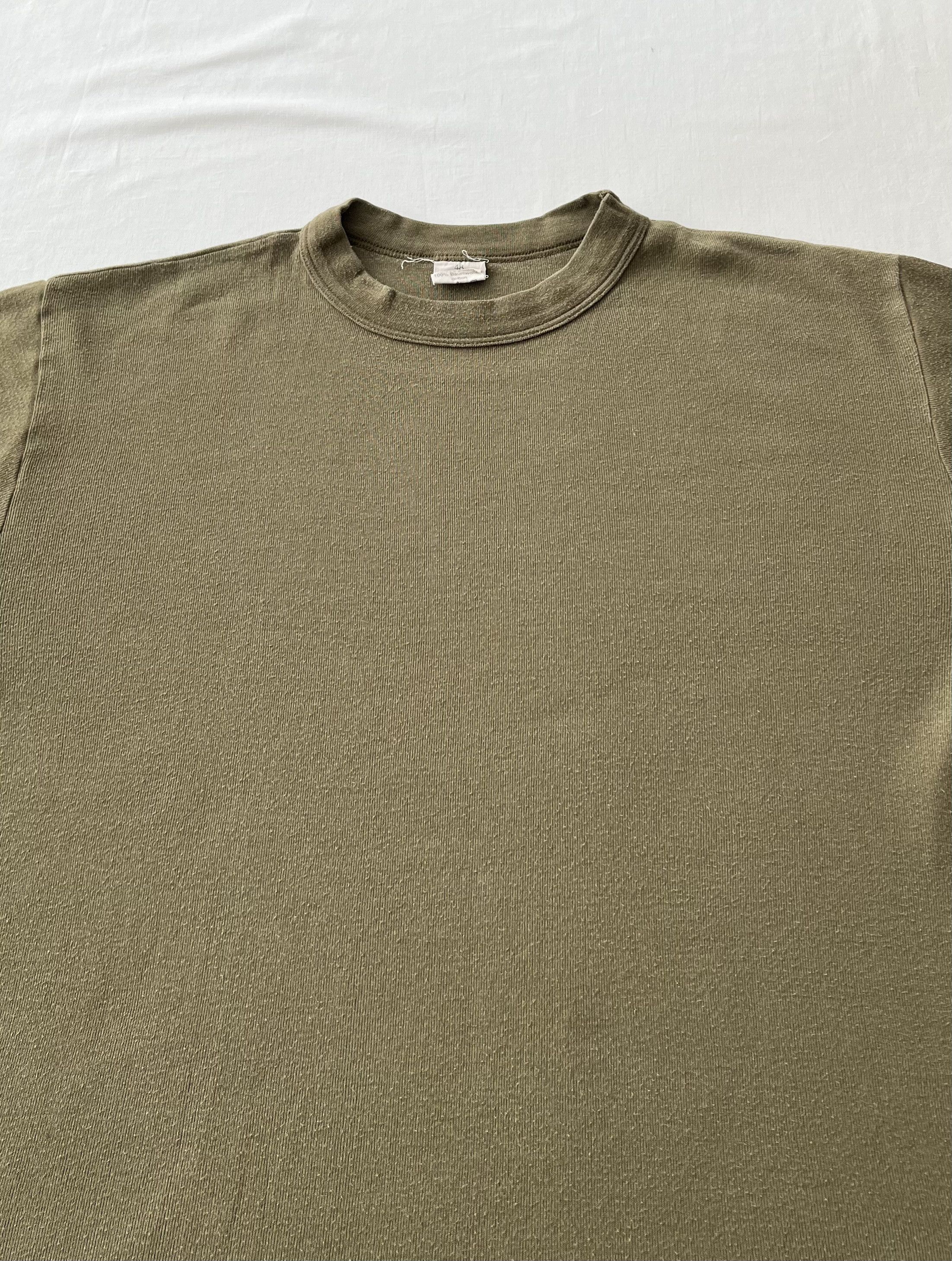Vintage Vintage Swiss Army Switzerland Suisse Single Stitch T-shirt Size US M / EU 48-50 / 2 - 5 Thumbnail