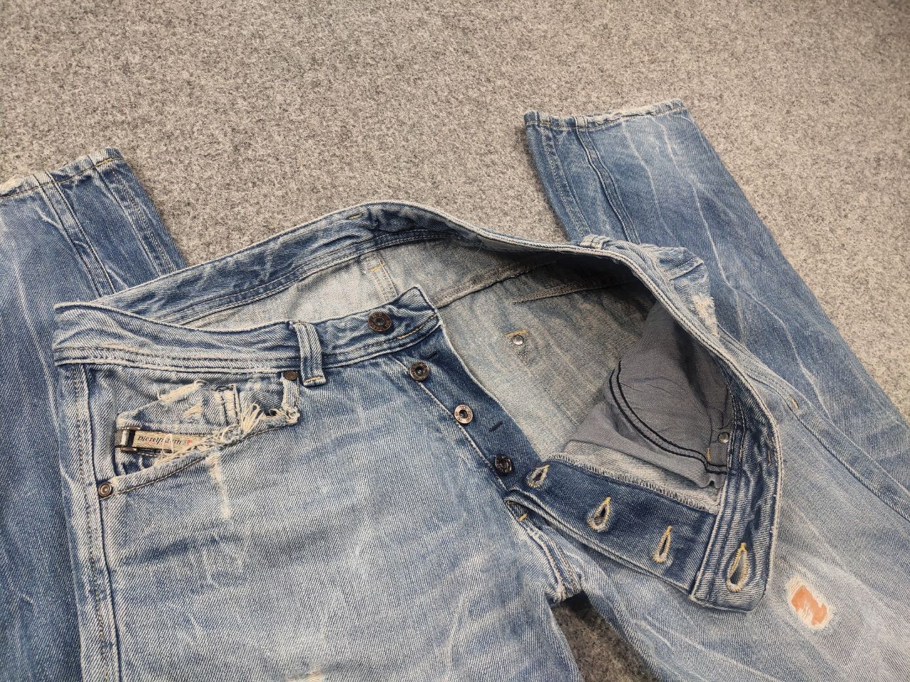 Diesel Vintage Diesel Industries Darron Eyecons Jeans Denim LGB Size US 32 / EU 48 - 13 Thumbnail