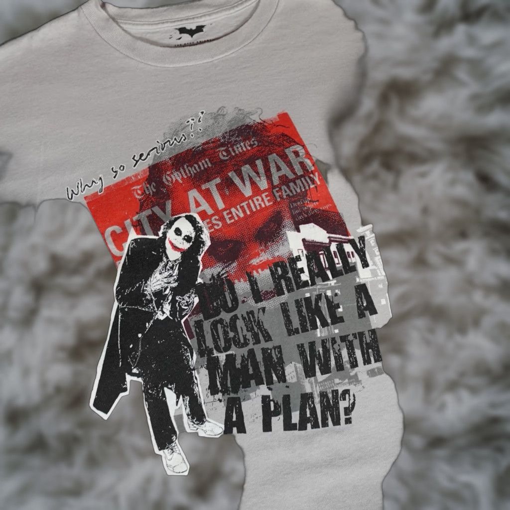 Vintage VINTAGE Batman The Dark Knight Joker T Shirt Mens XL Heath Ledger Gray 2009 Size US XL / EU 56 / 4 - 1 Thumbnail